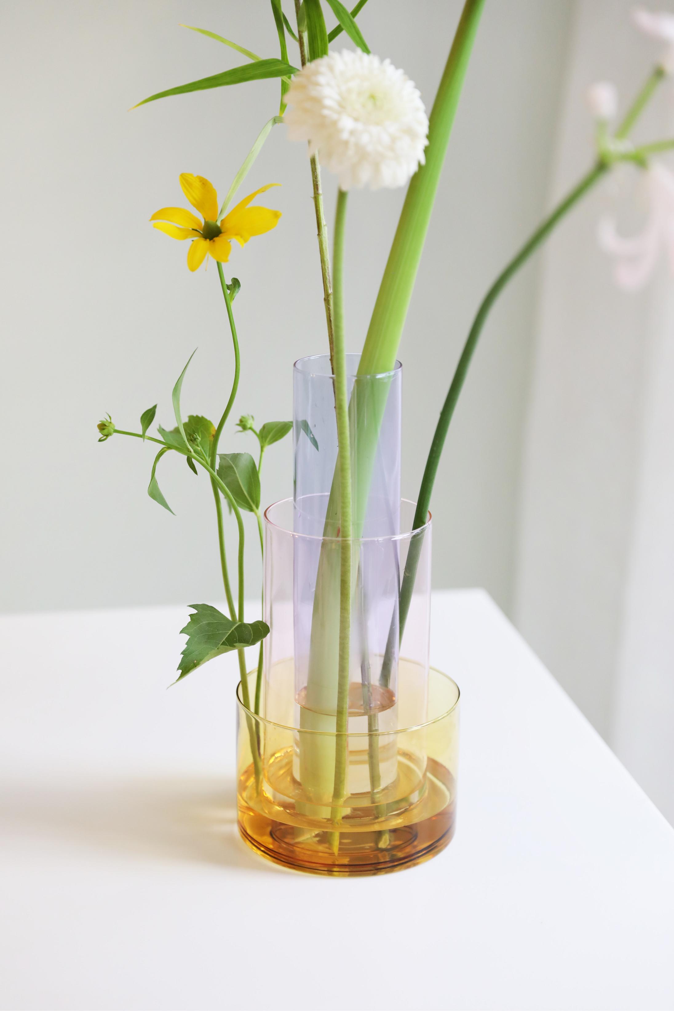 AMPHI Vase in Purple with Pink and Yellow