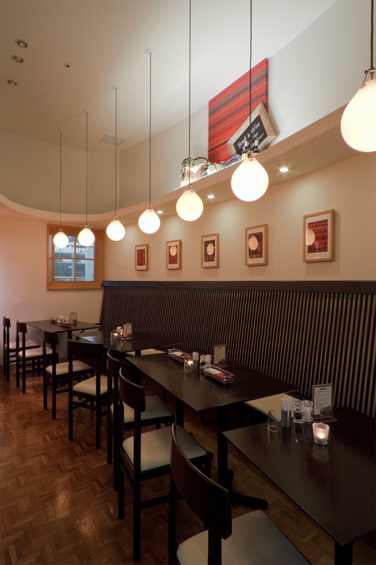 Závěsné svítidlo MOSER bílé