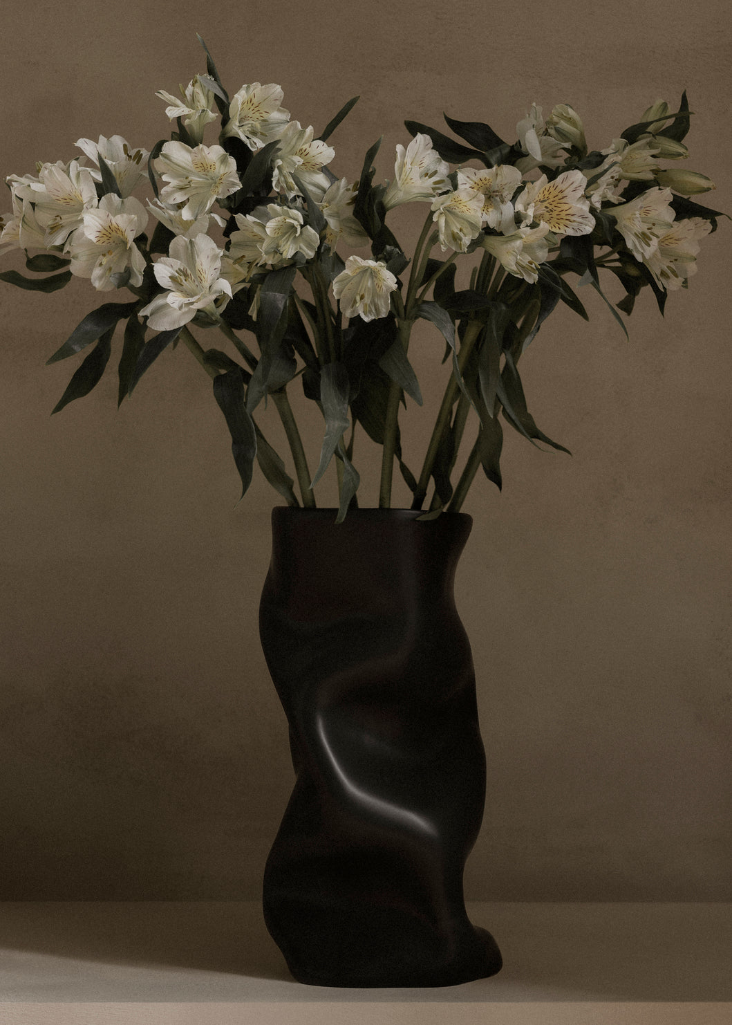 COLLAPSE vase white ceramic