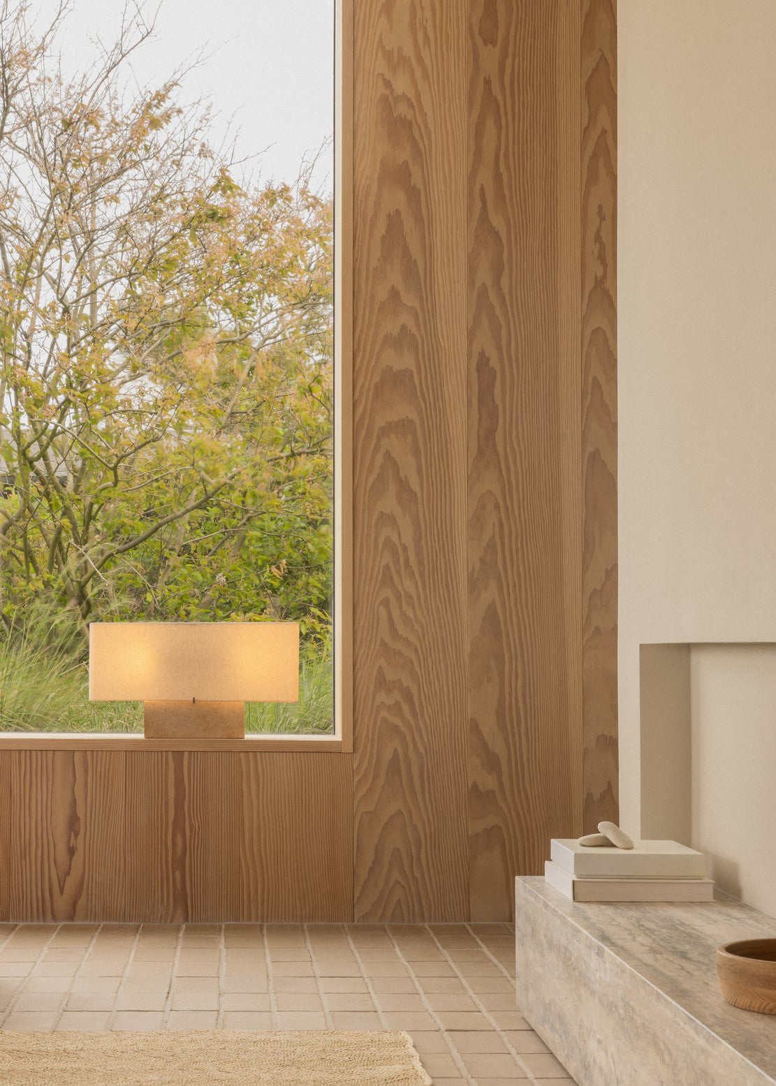 NONNA table lamp with travertine base and linen shade
