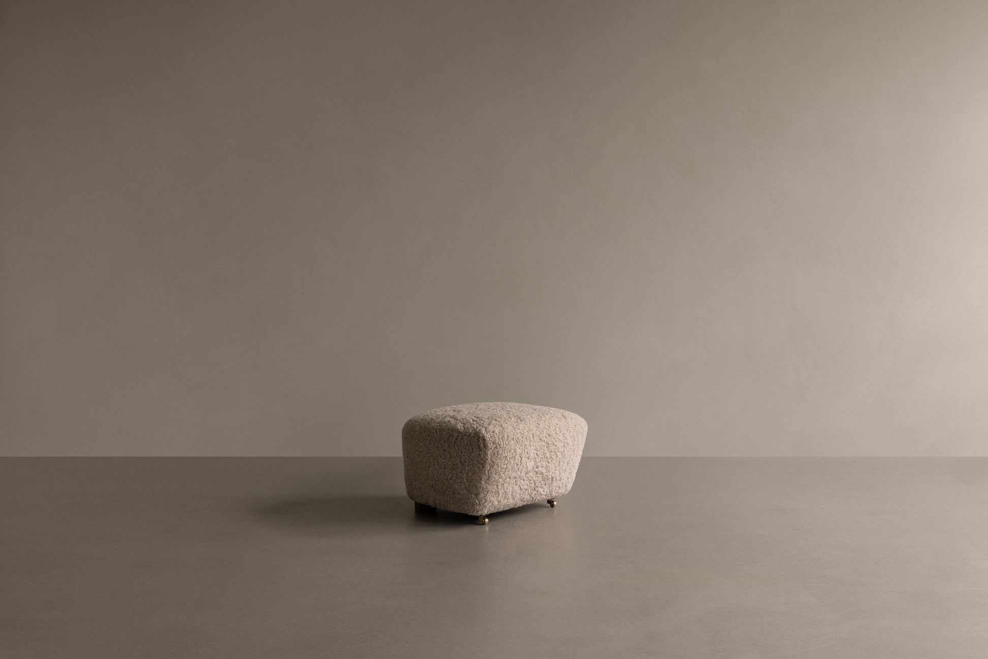 Ottoman THE TIRED MAN sheepskin