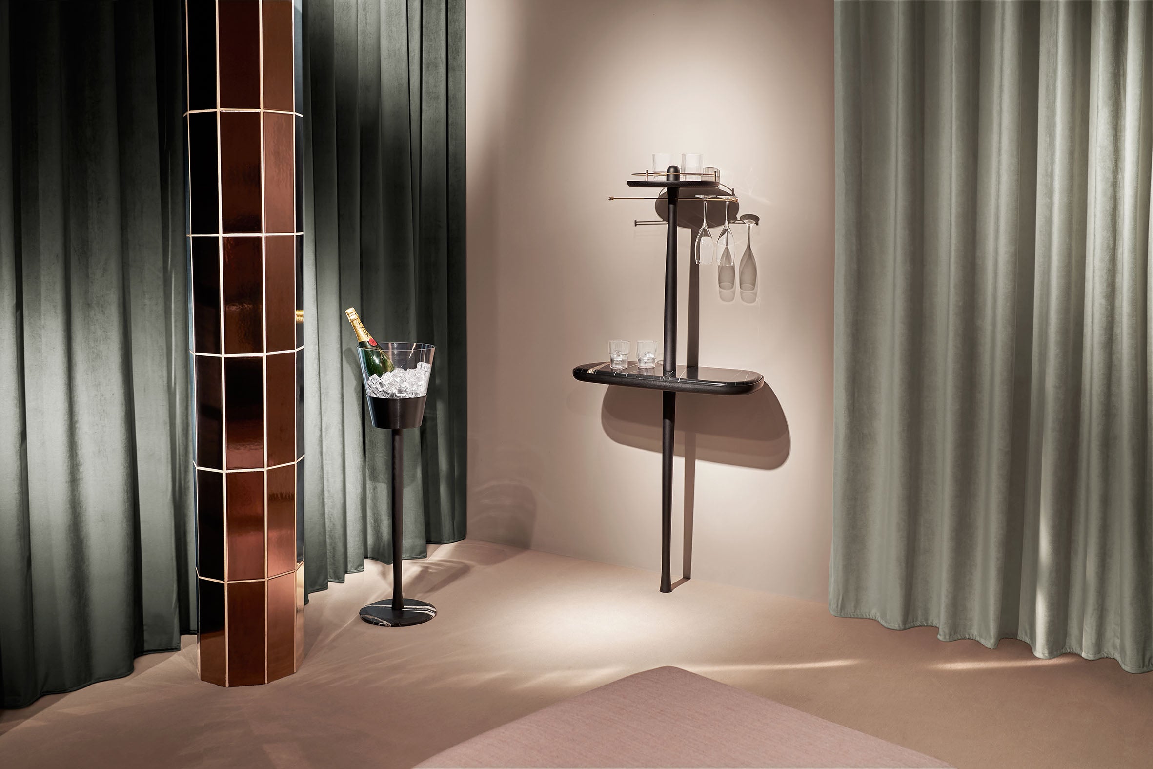 Nástěnný bar BAR lite dřevo