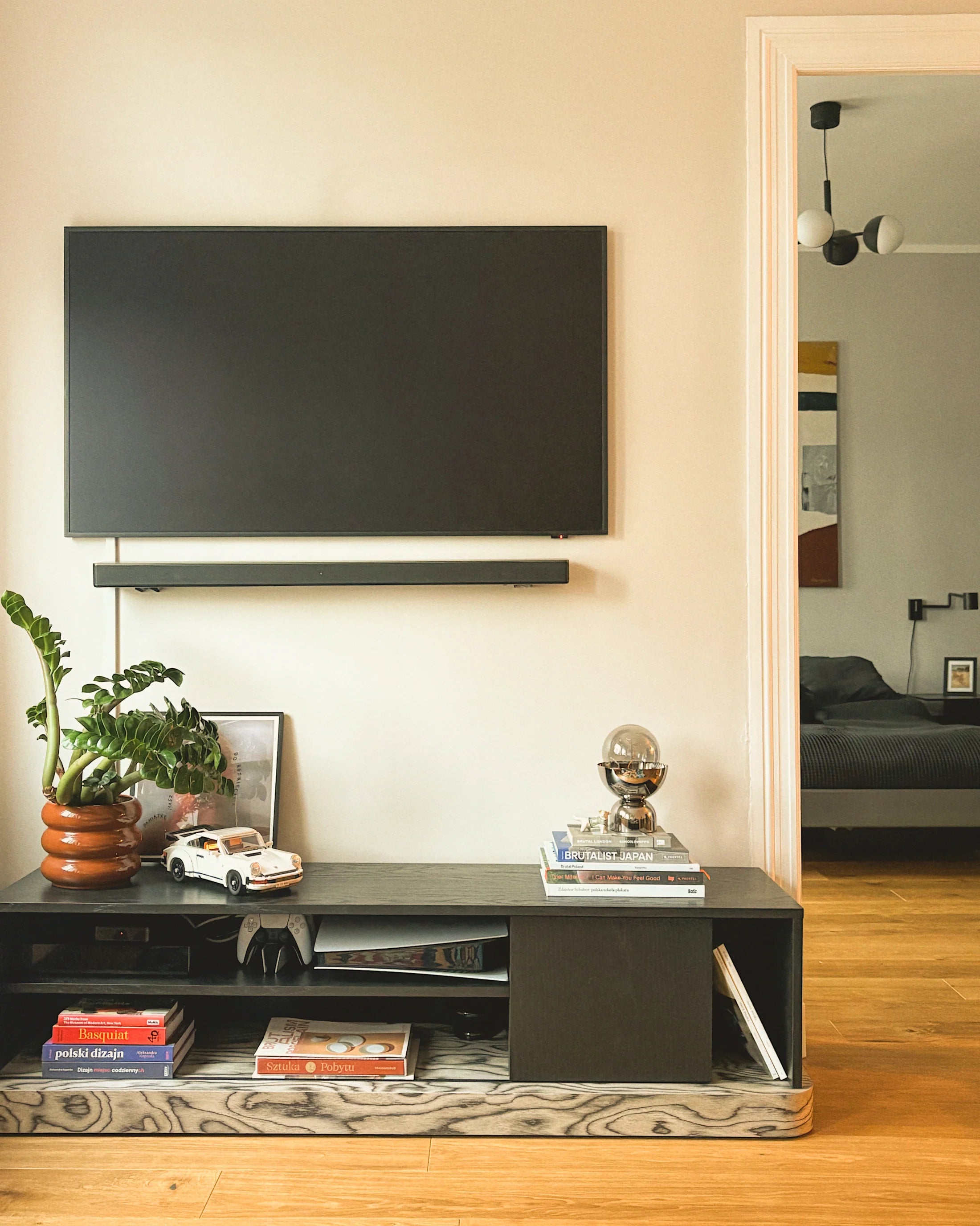 BAS Sottsass RTV Cabinet and Raven Black