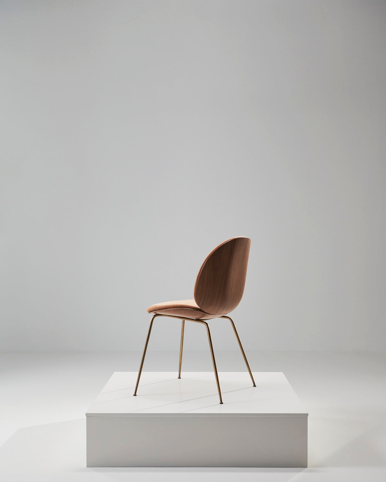 BEETLE upholstered chair with oak wood and black chrome base