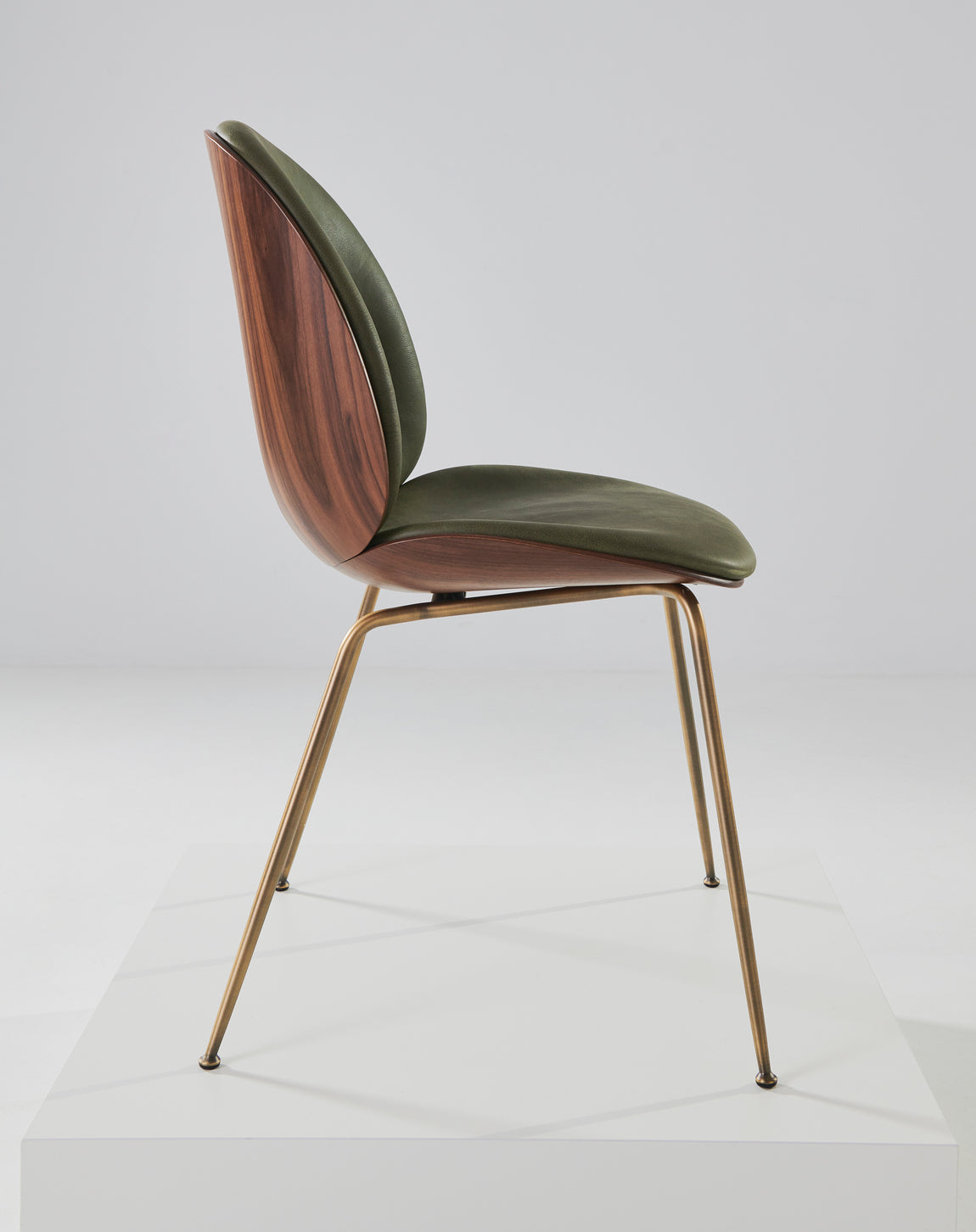 BEETLE upholstered chair with oak wood and black chrome base