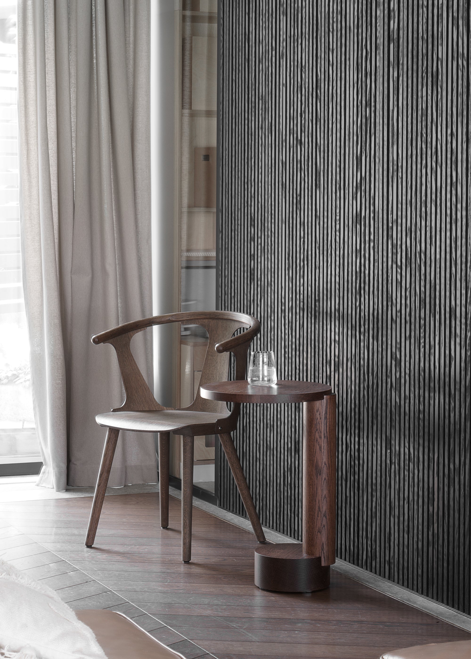 Stolik boczny BOLD różowy