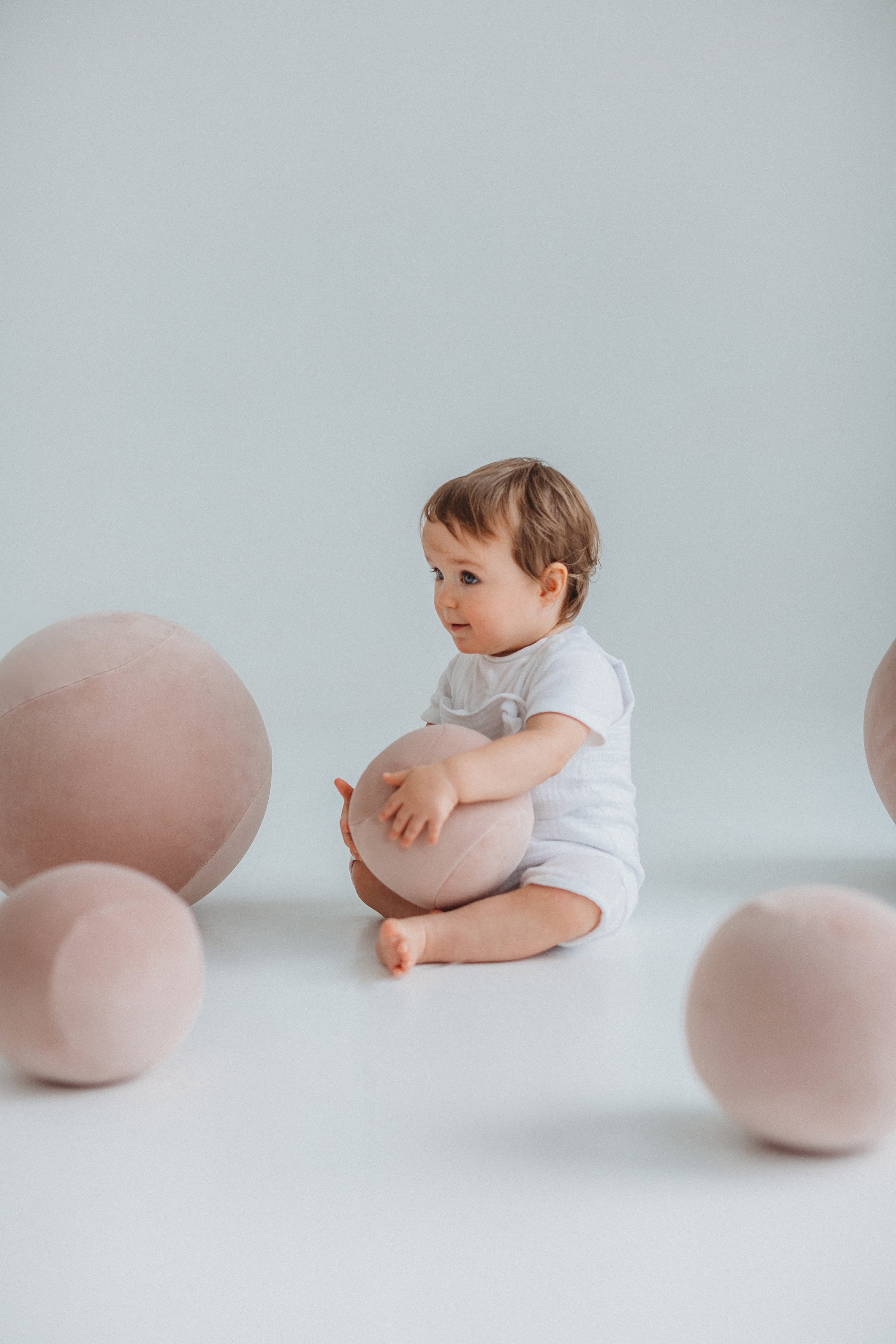 Upholstered Children's Pouf BABY SPHERIC