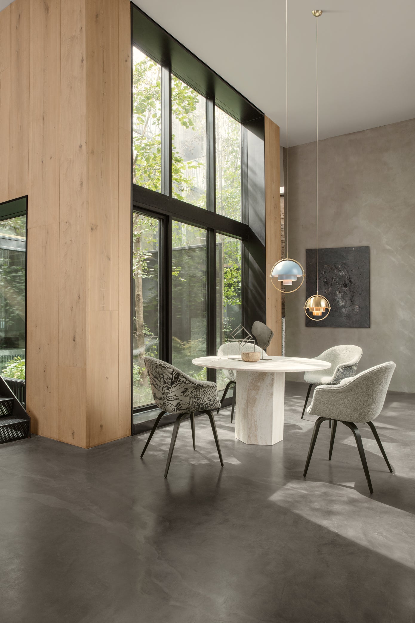 EPIC Cream Round Table Travertine