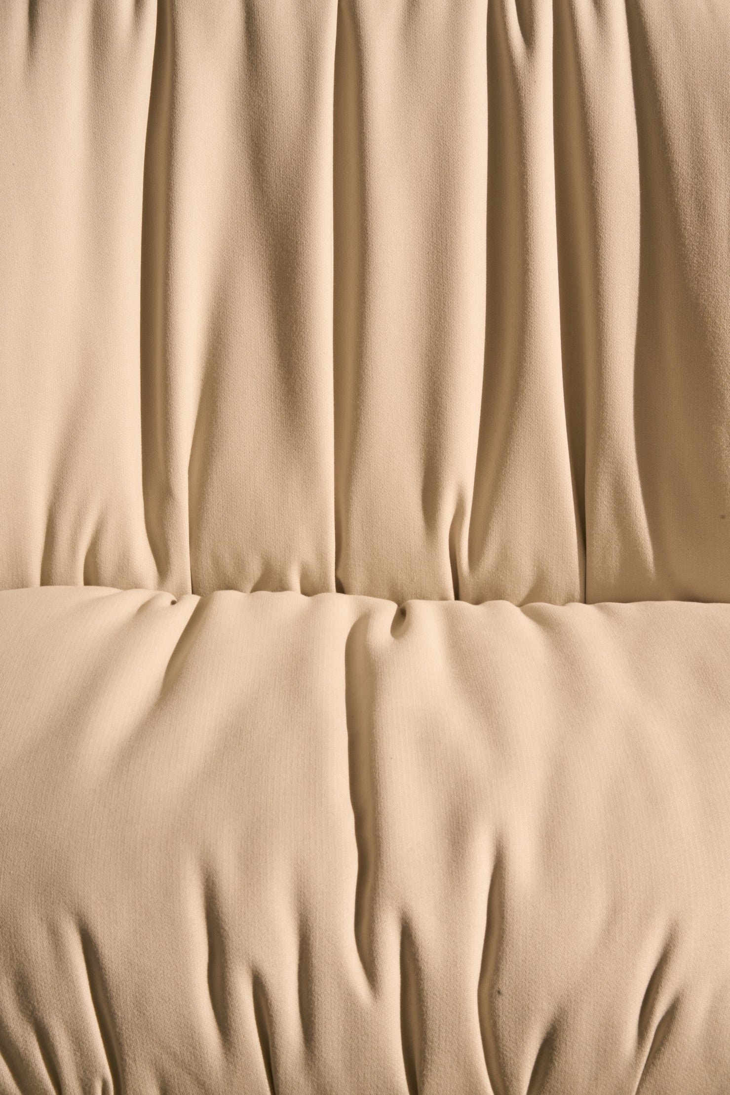 BEETLE SOFT upholstered office chair with black legs and wheels