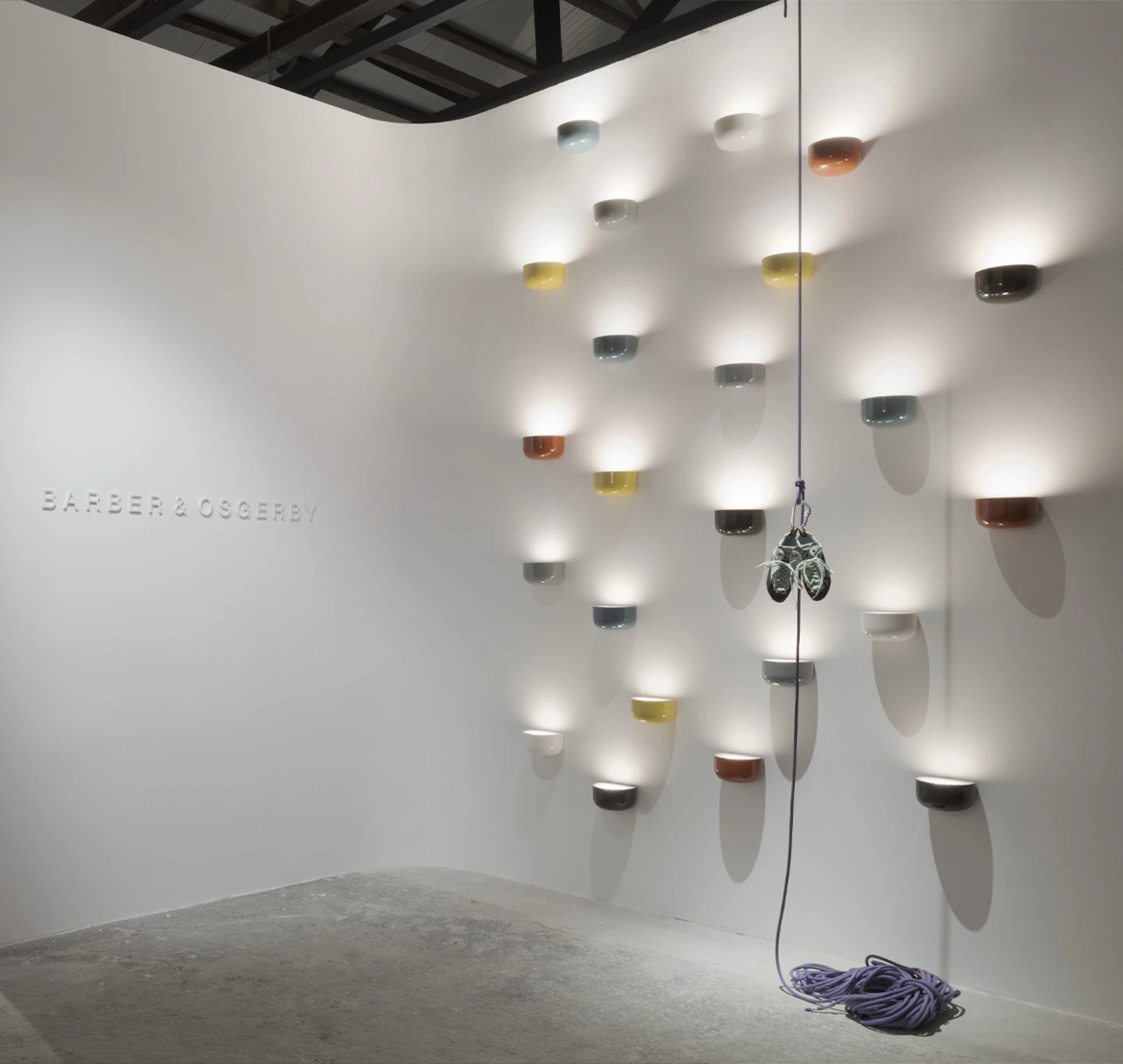 BELLHOP White Wall Lamp