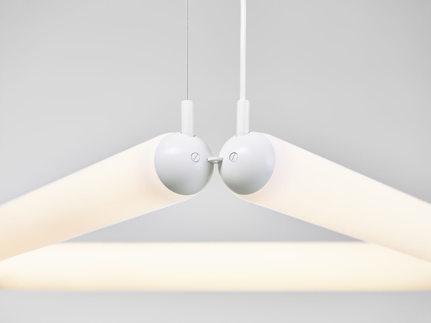 Závěsné svítidlo PURO CONTOUR - TRIANGLE matné sklo