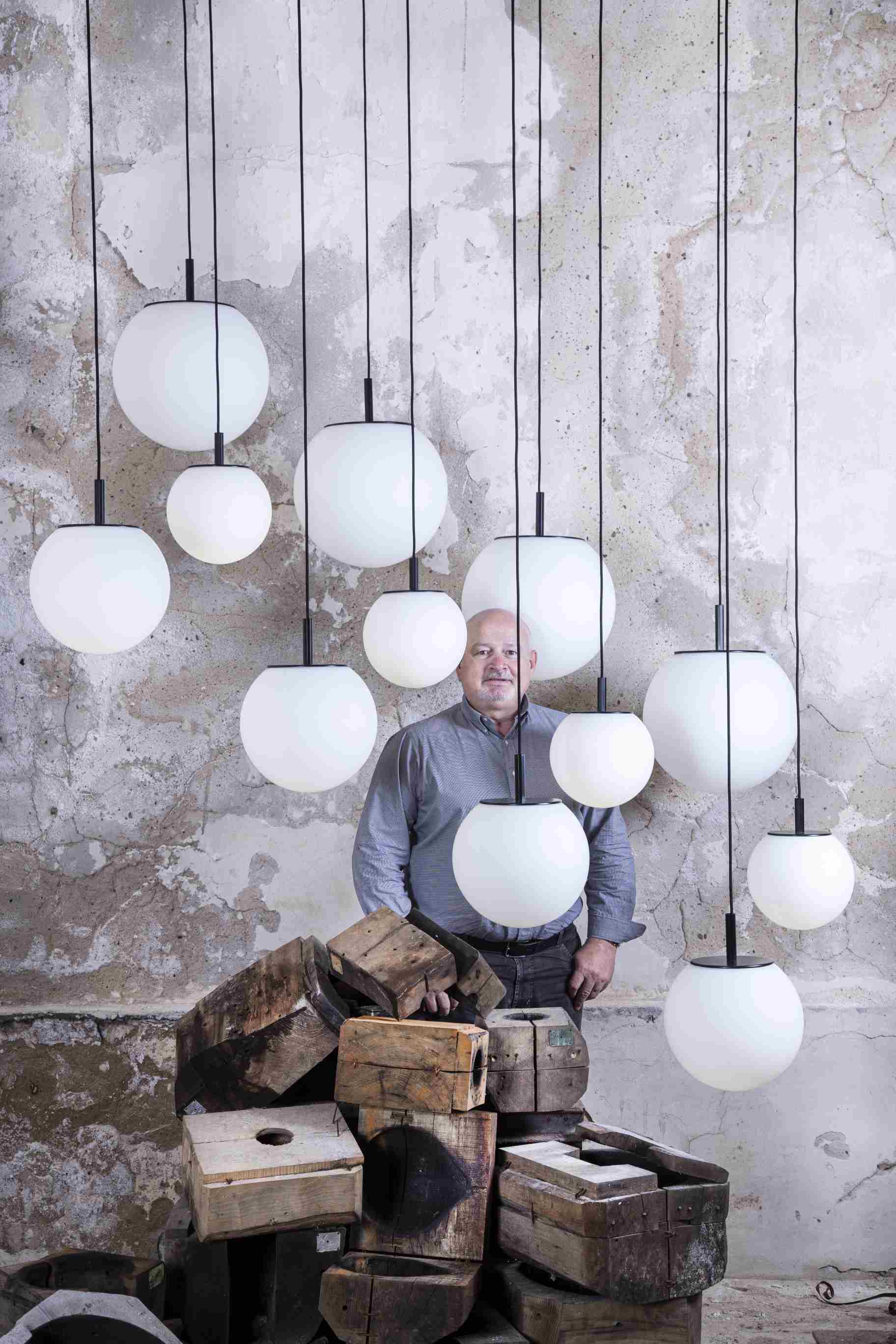 Hanging lamp sphere matte glass