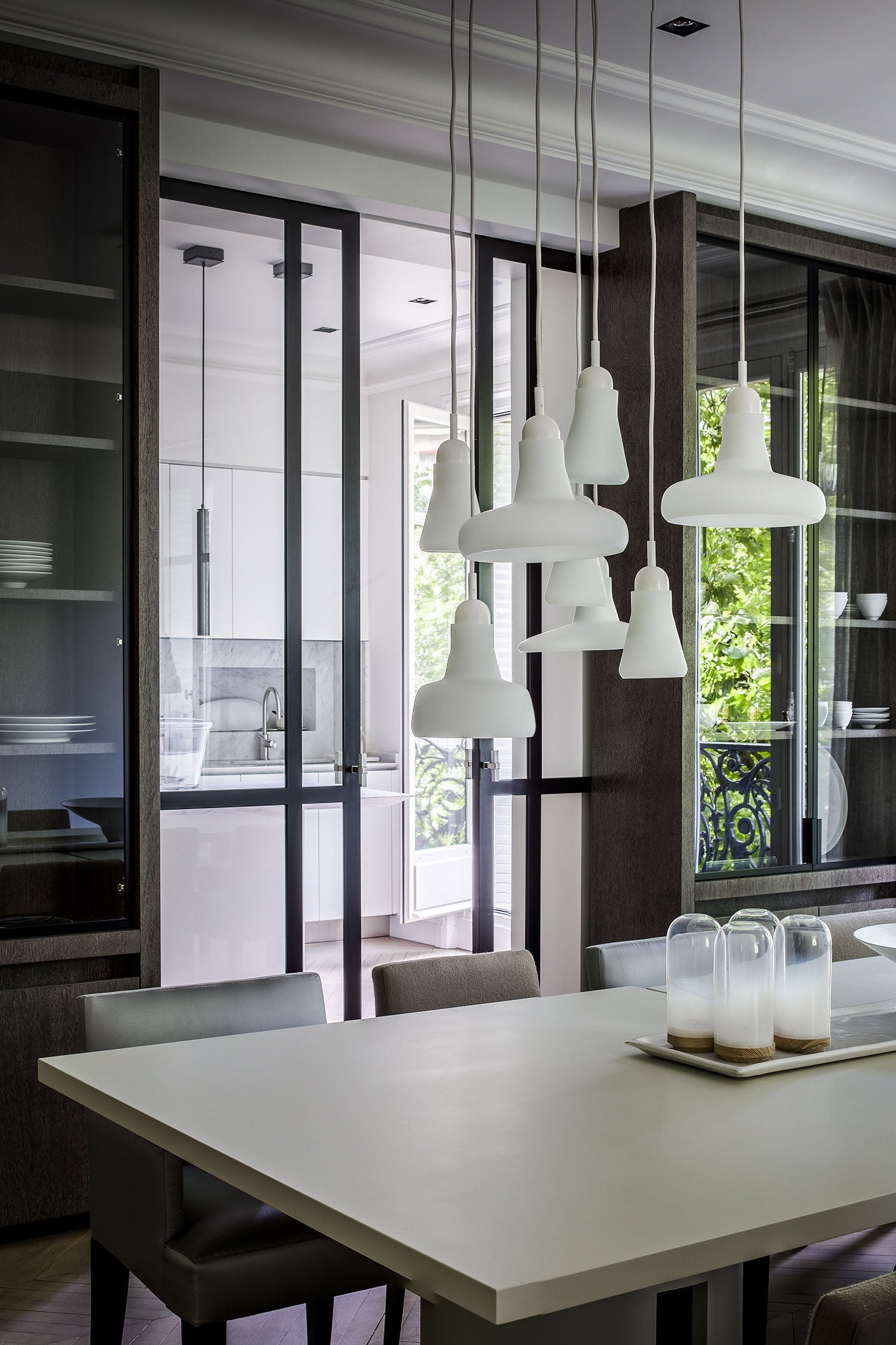 Shadows PC896 Matte glass hanging lamp