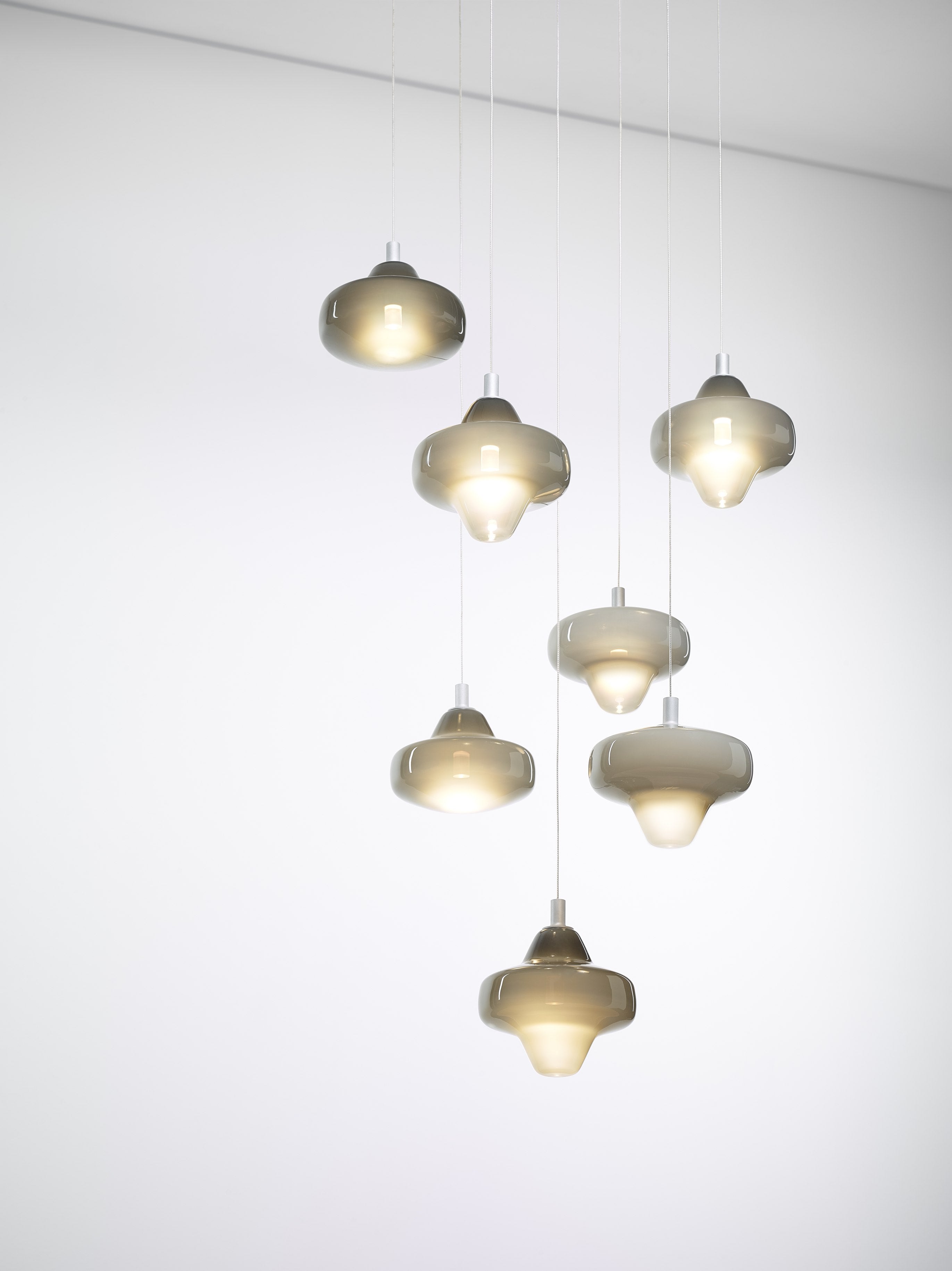 Závěsné svítidlo STARCLOUD skleněné foukané sklo