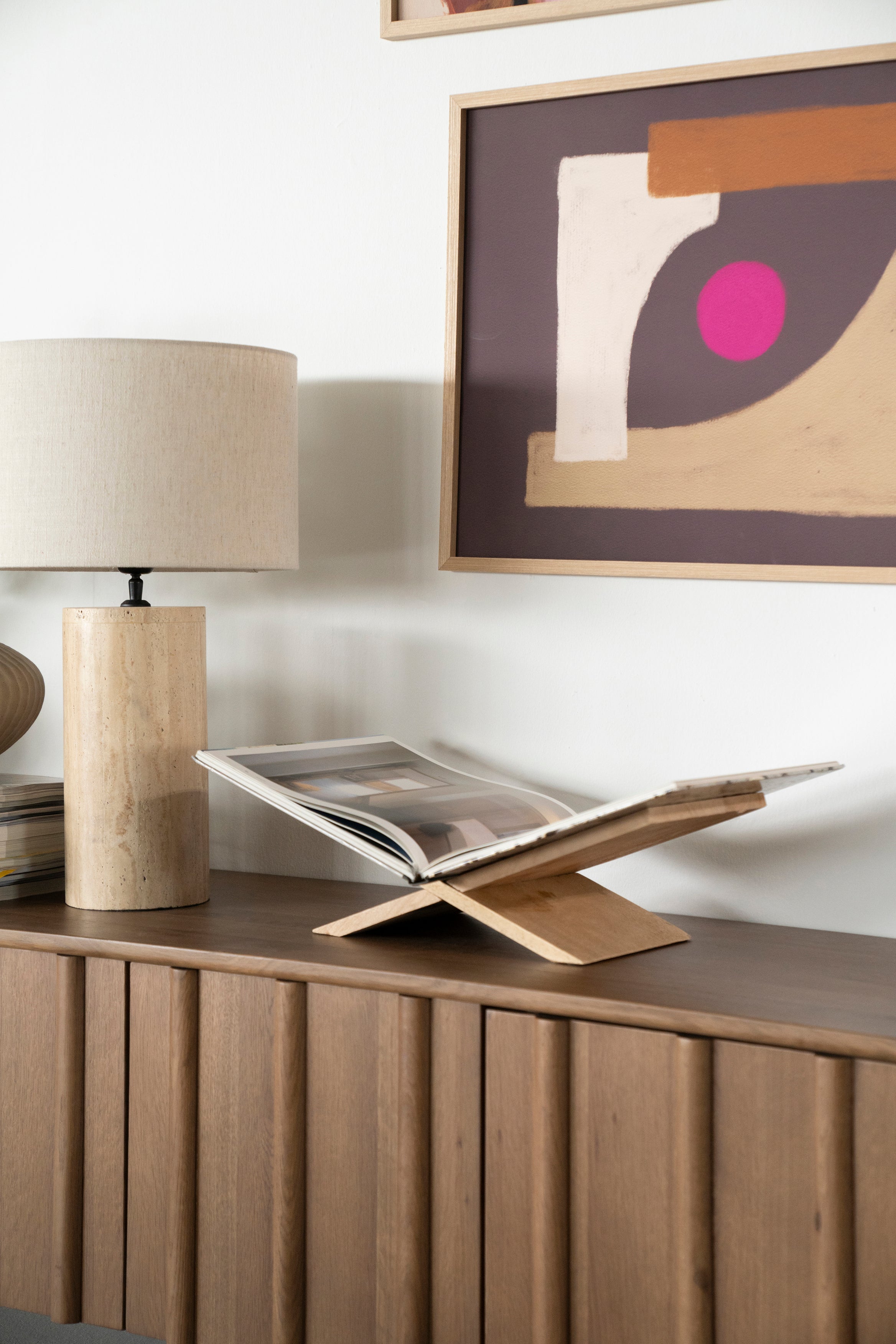 Stojak na książkę TEE jasne drewno mango