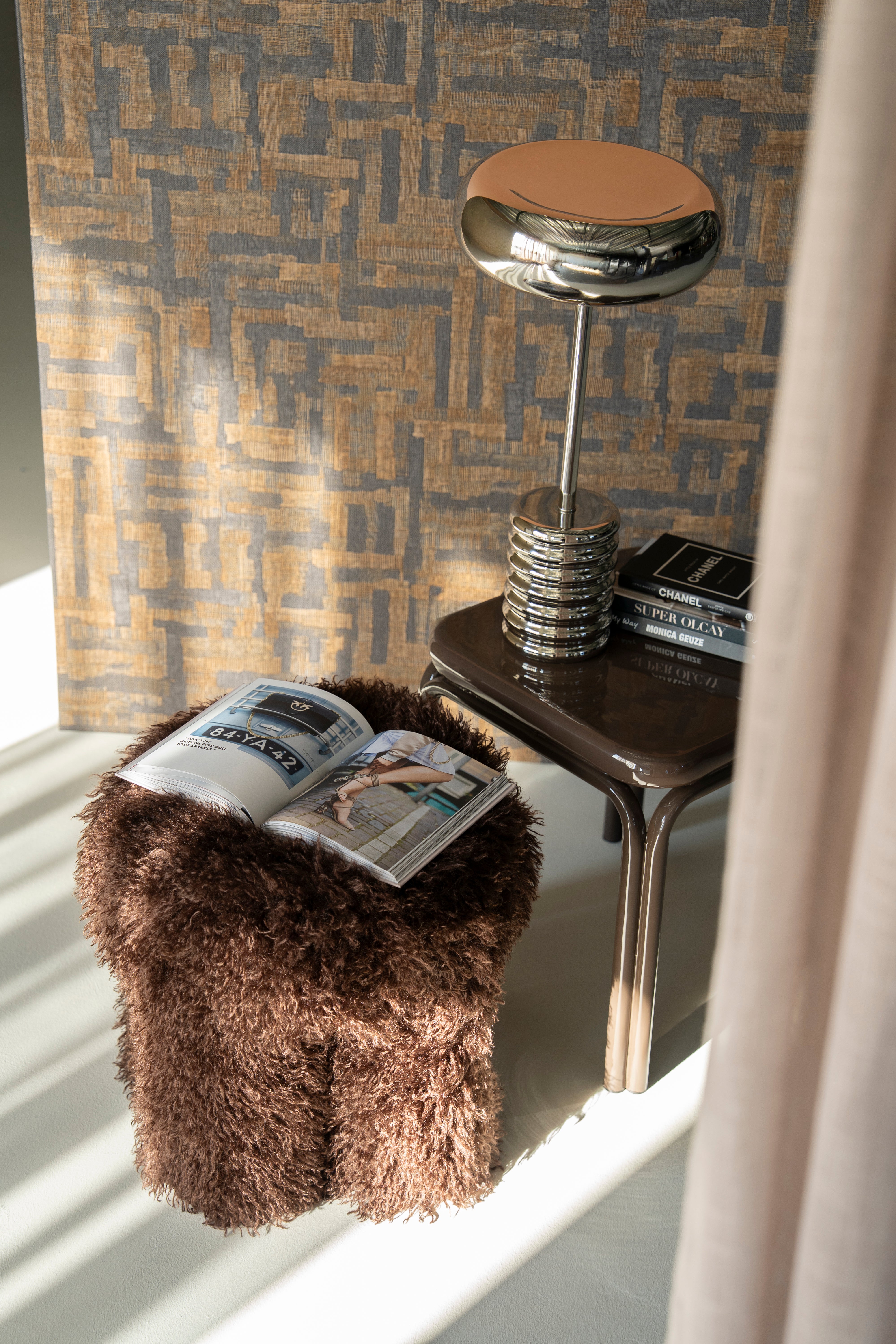 Stołek DOODLY brązowy