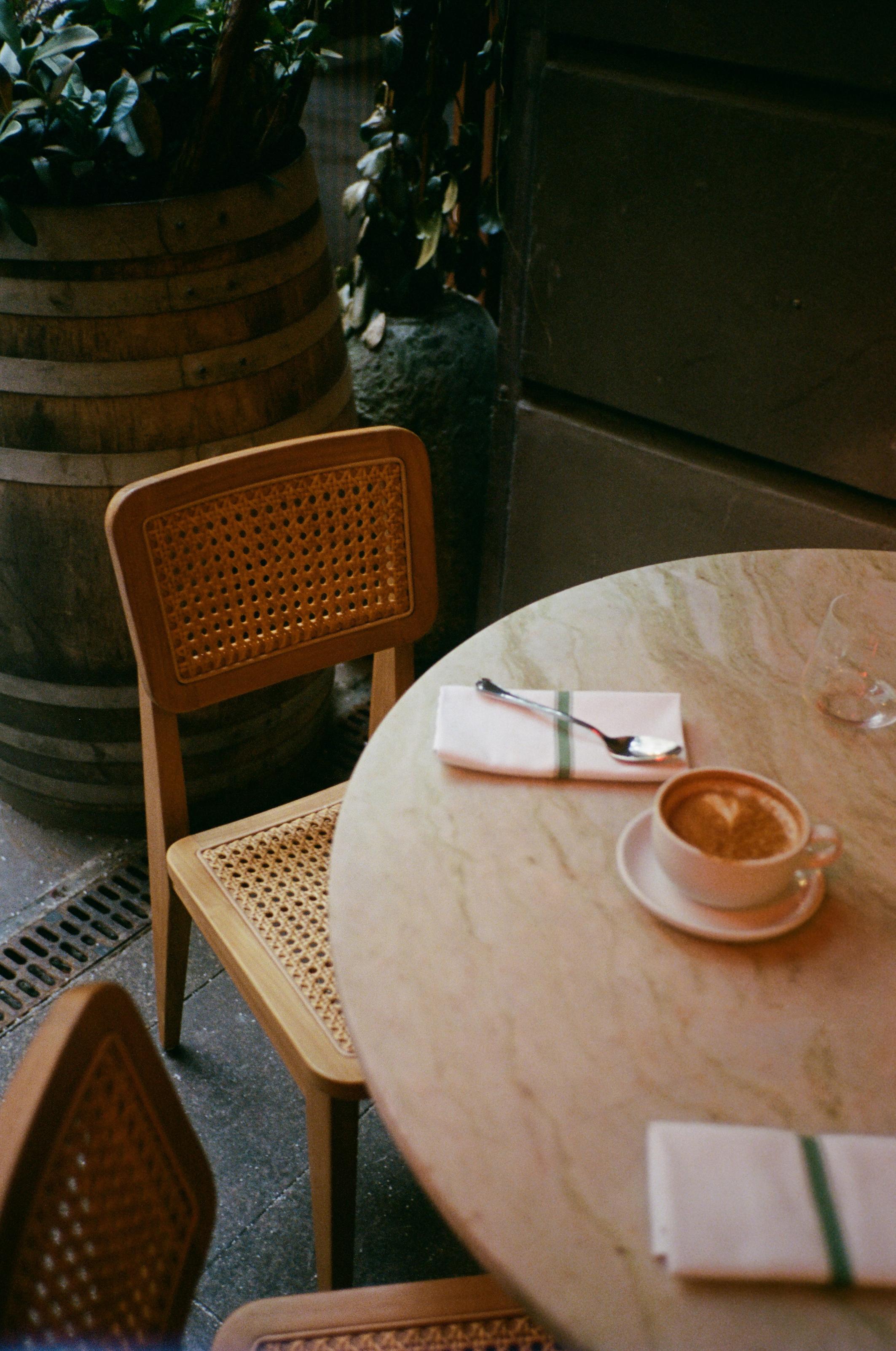 Zahradní křeslo C-CHAIR z teakového dřeva s pleteninou