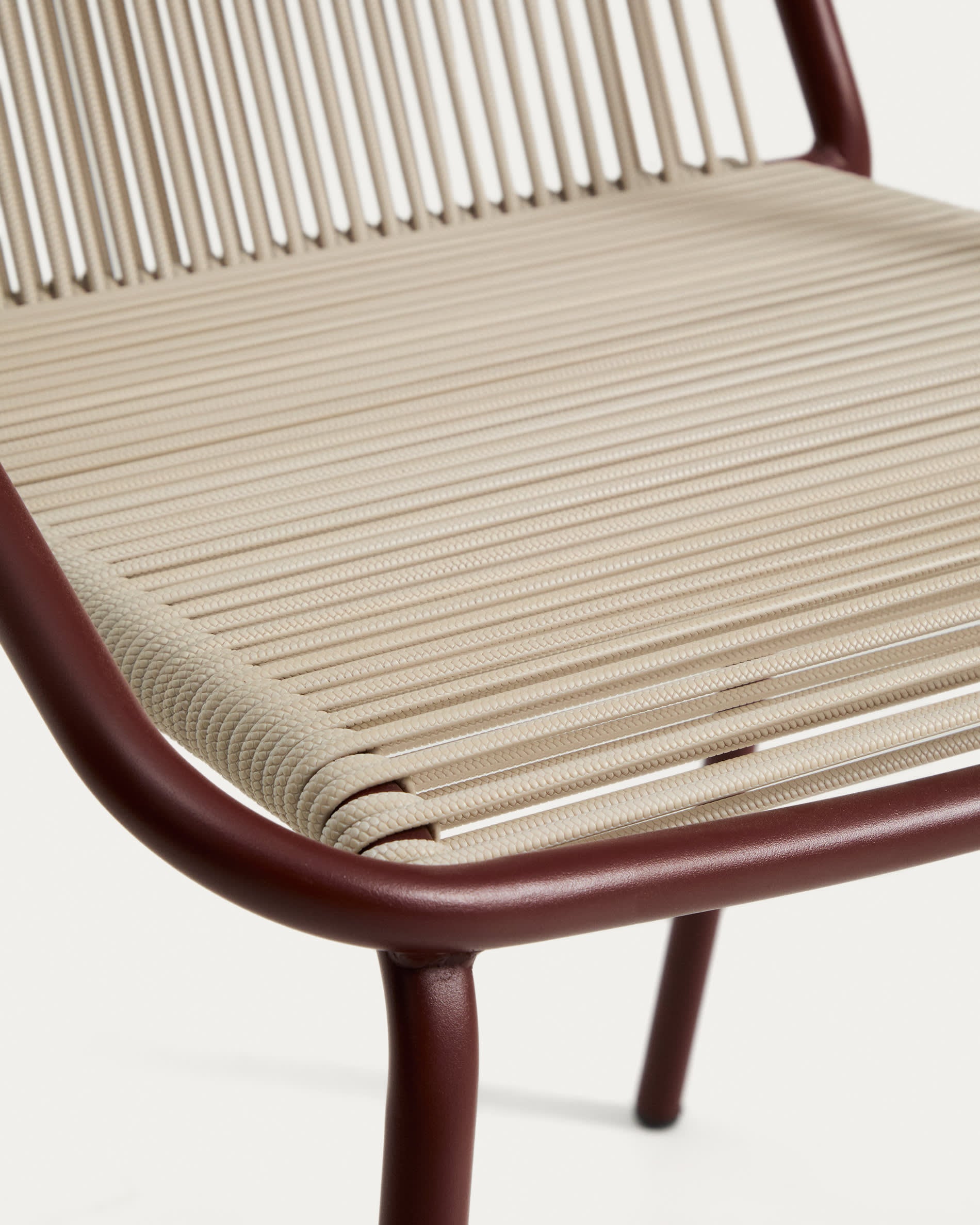 ZIVIA Ecru Garden Chair with Burgundy Base