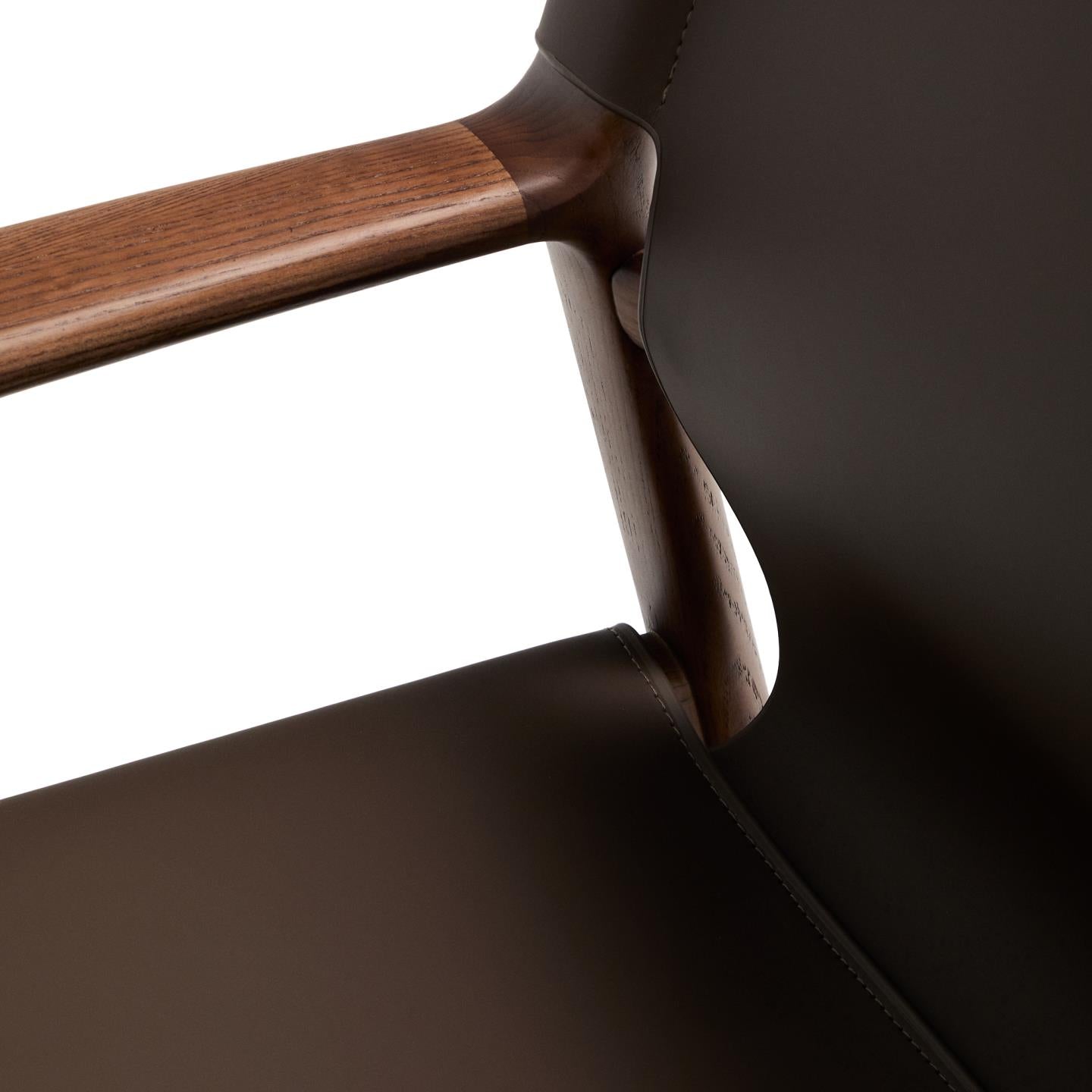 JAN armchair in brown recycled leather with dark ash wood