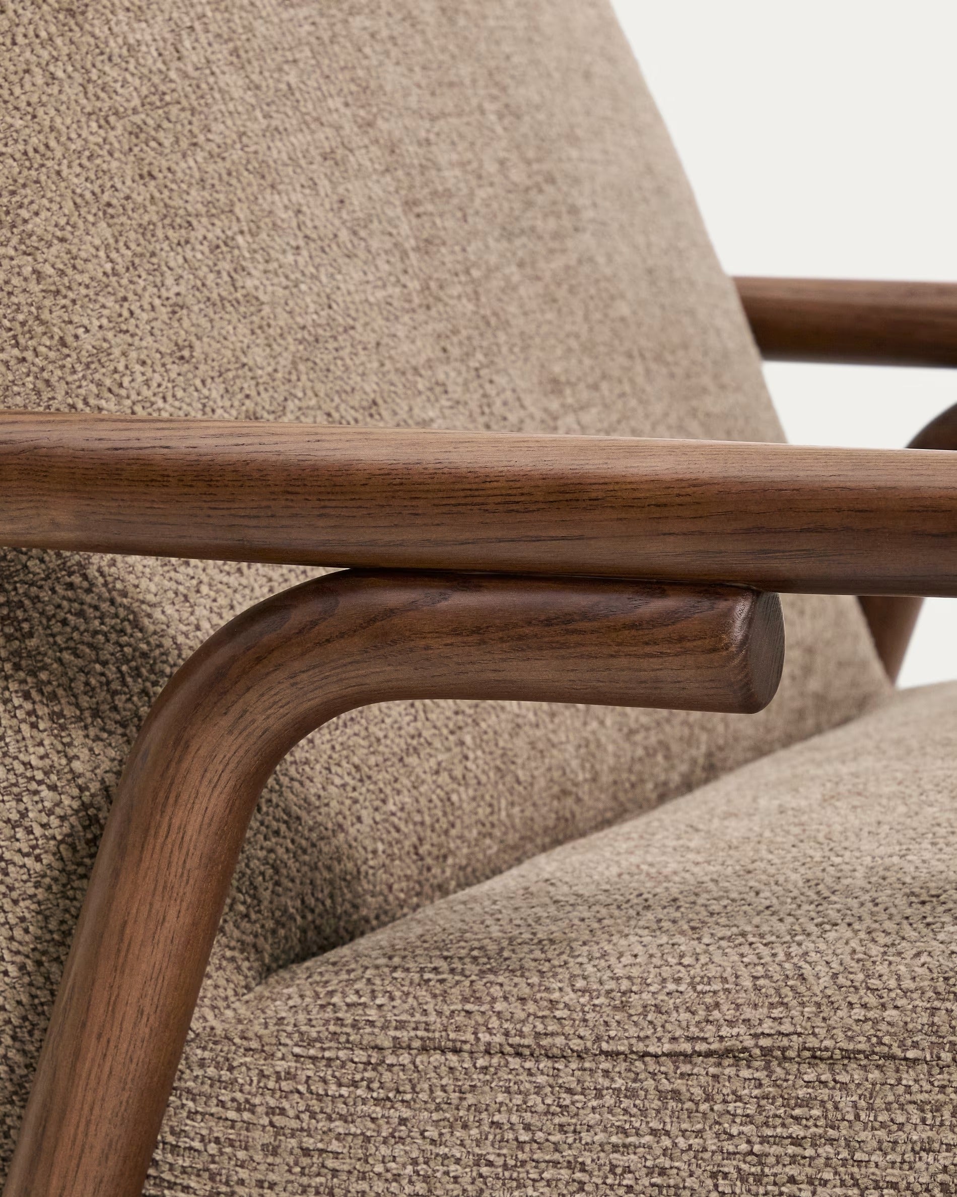 Křeslo SYLO taupe s tmavě jasanovou základnou