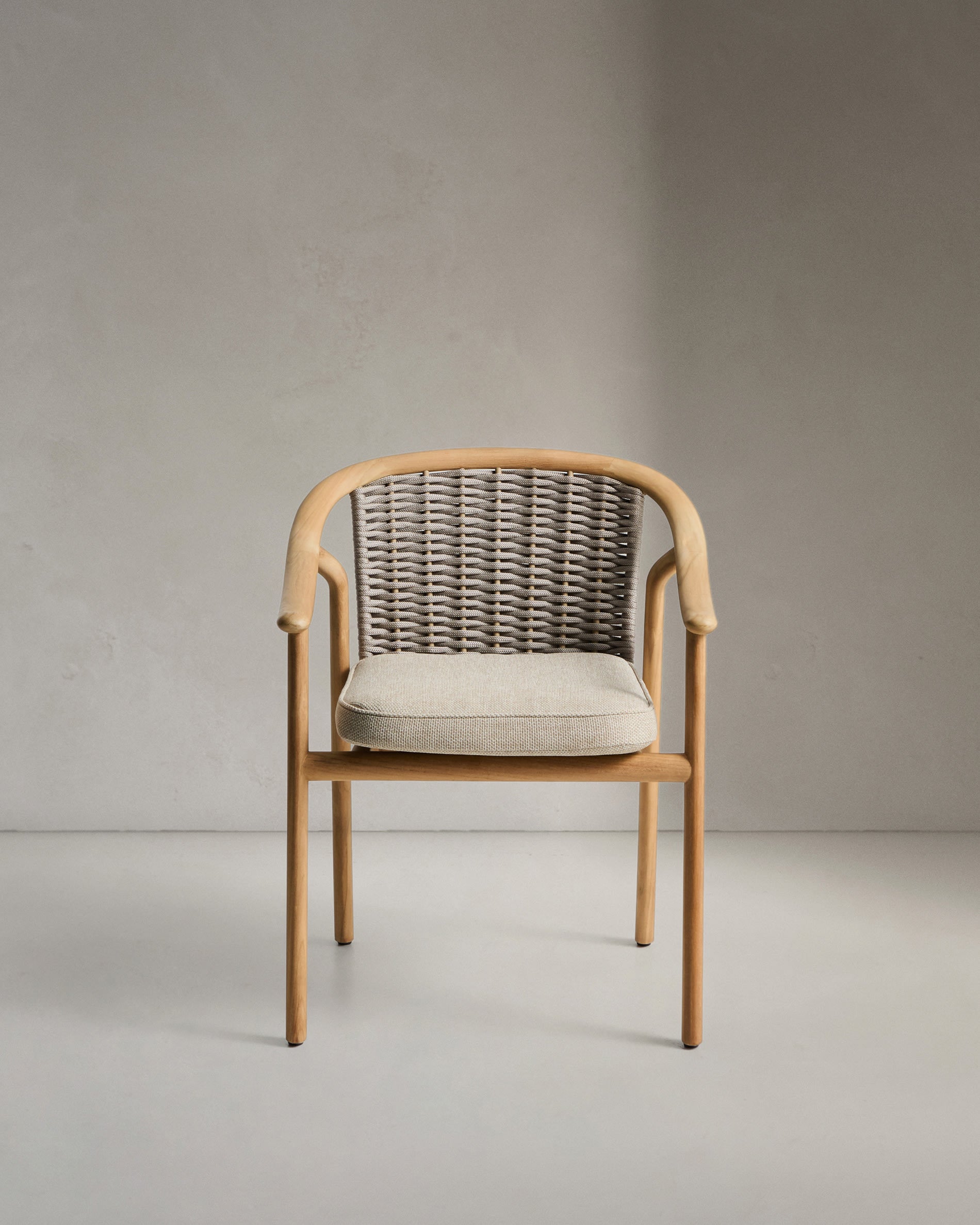 ELUNDA Garden Chair in Light Teak Wood