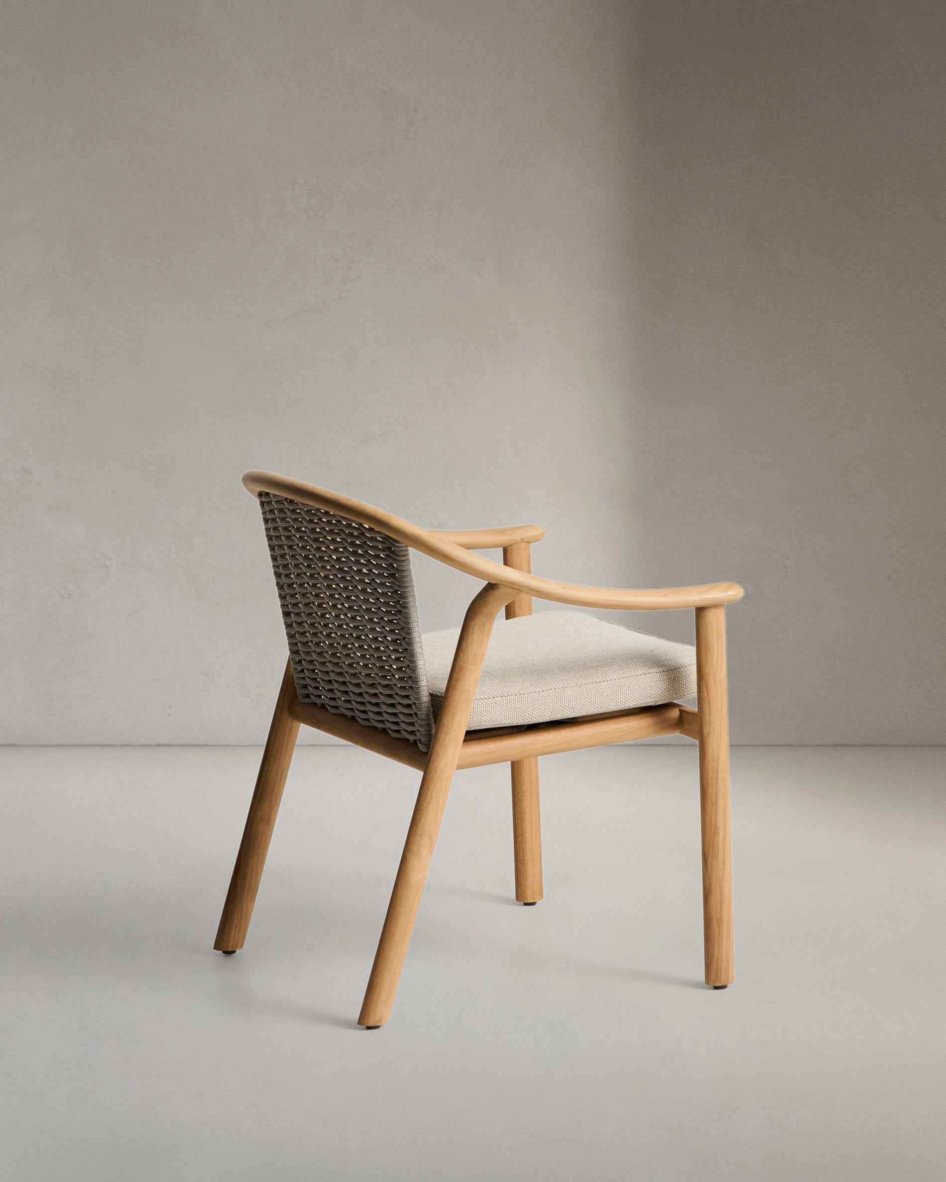ELUNDA Garden Chair in Light Teak Wood