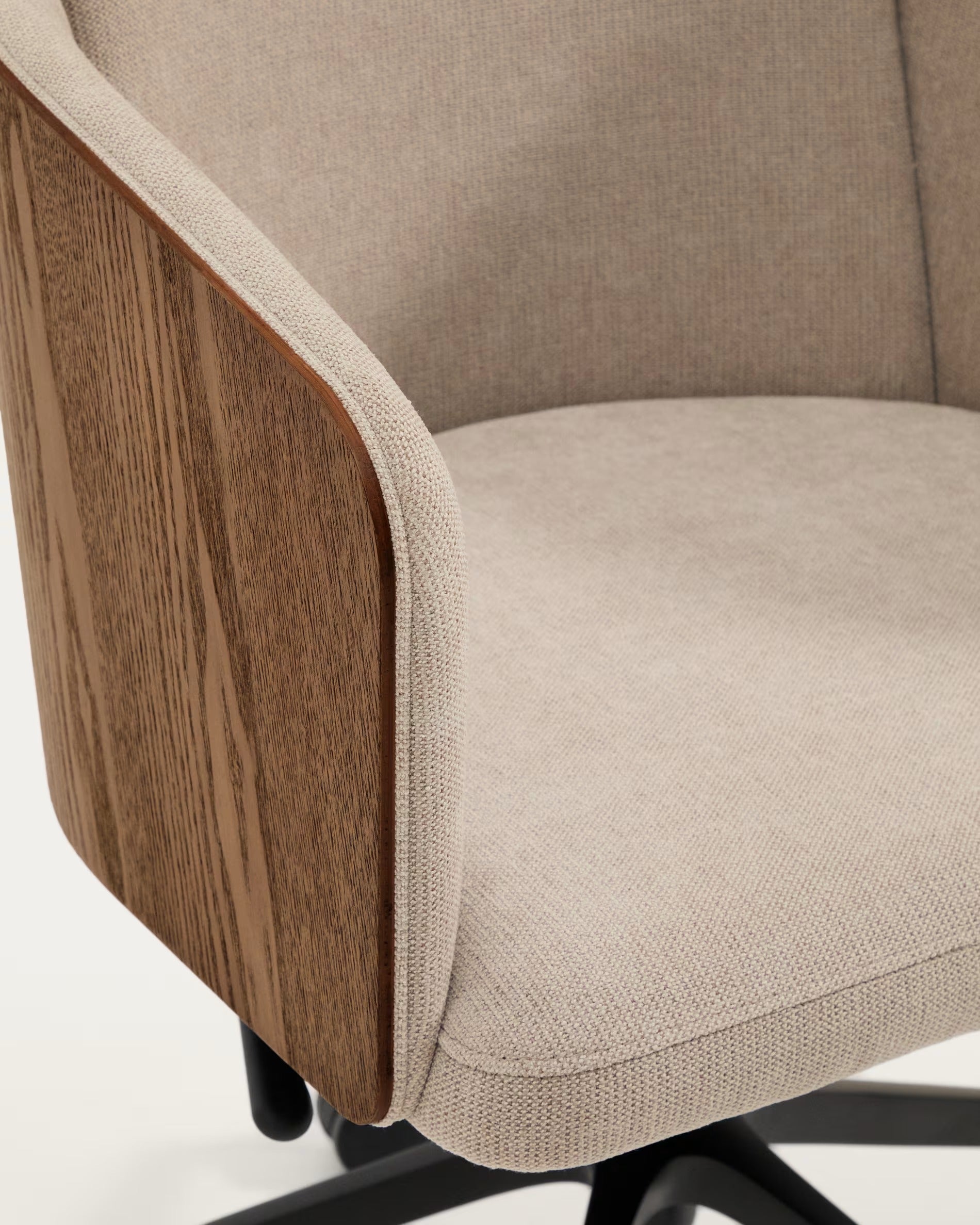 Kancelářská židle MADAI hnědý šenil s černým podstavcem na kolečkách