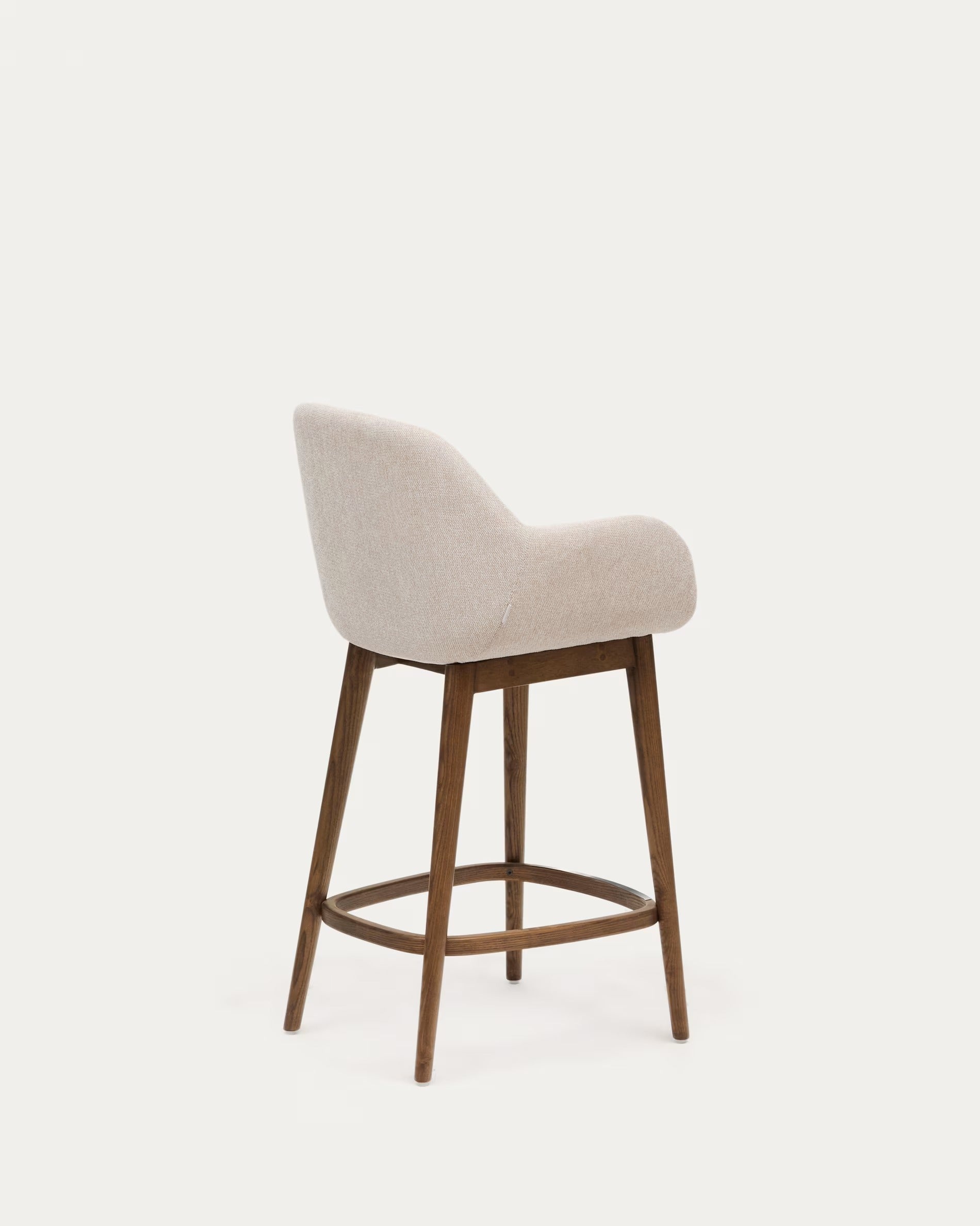 Horse riding chair beige with a dark wooden base