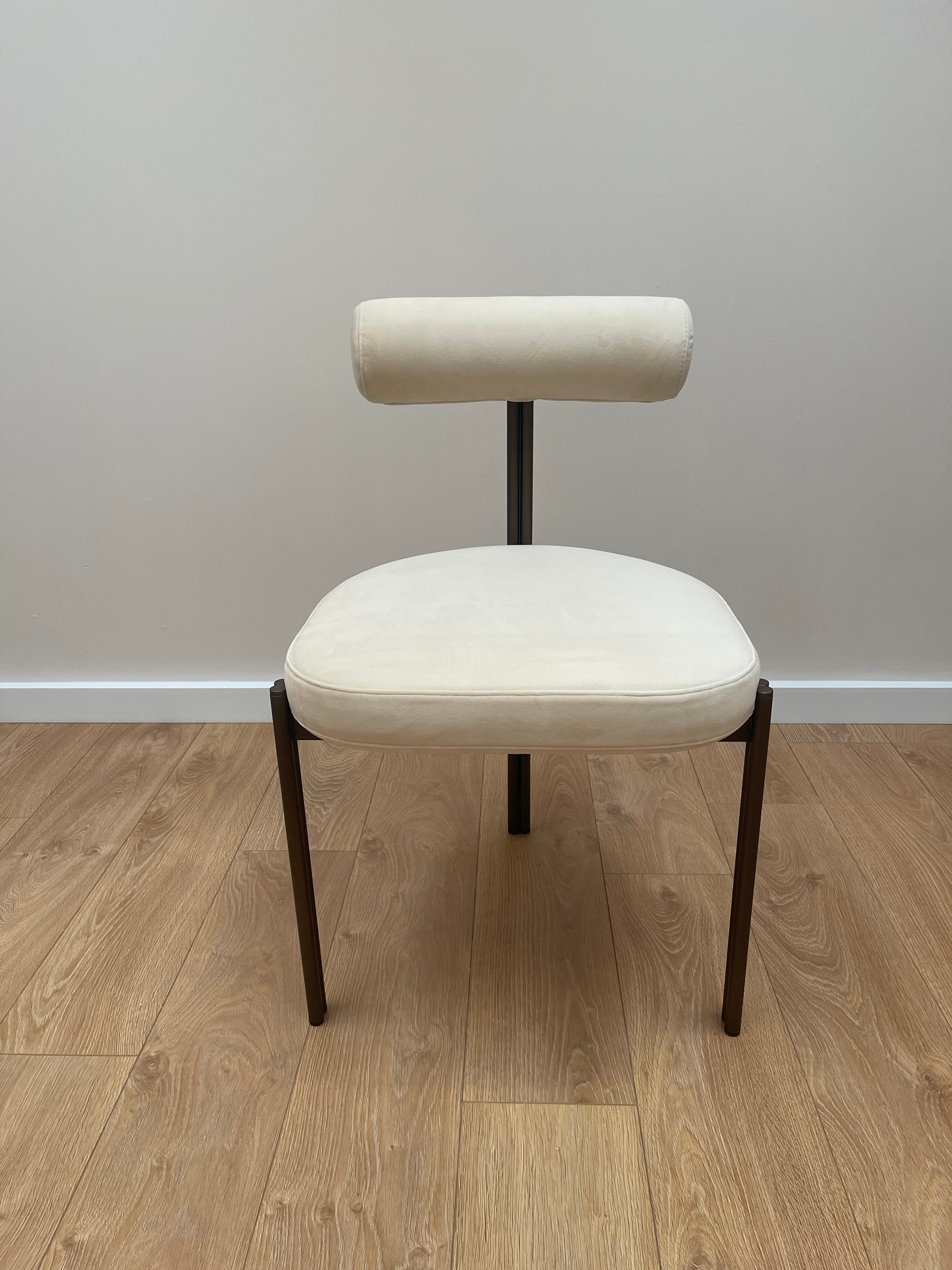 Sametová židle CAILLOU béžová - po výstavě