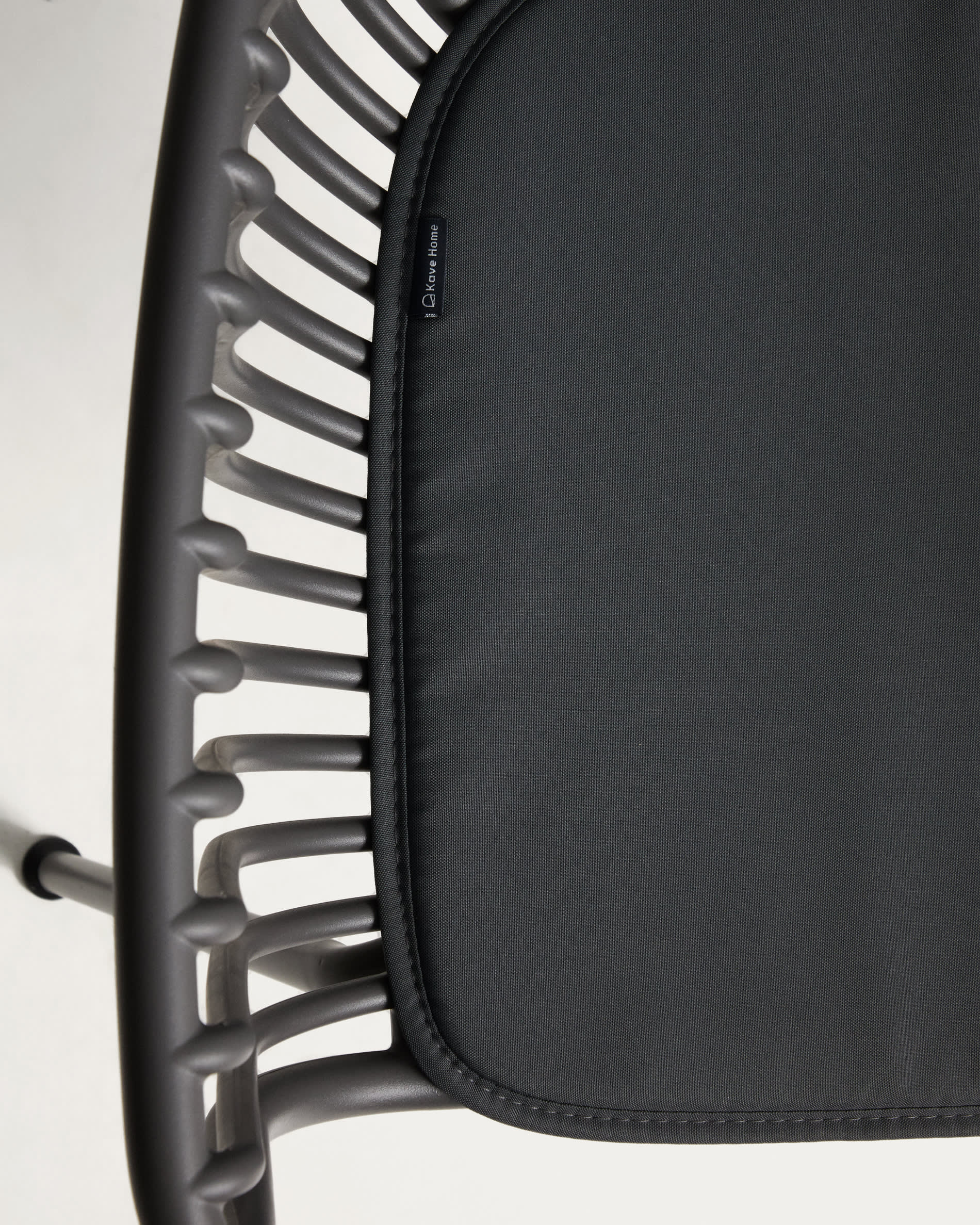 Zahradní křeslo SURPIKA grafitové