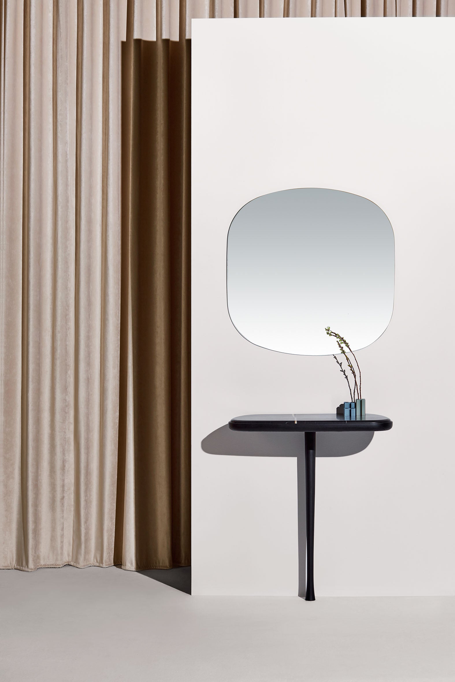 Nástěnná konzola CONSOLE dřevo