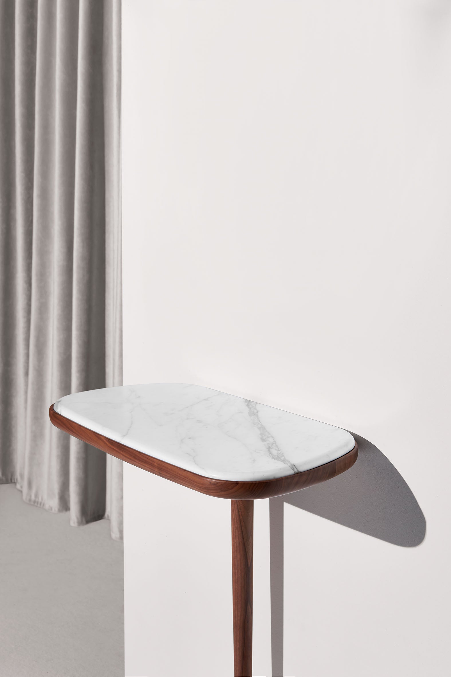 Nástěnná konzola CONSOLE dřevo