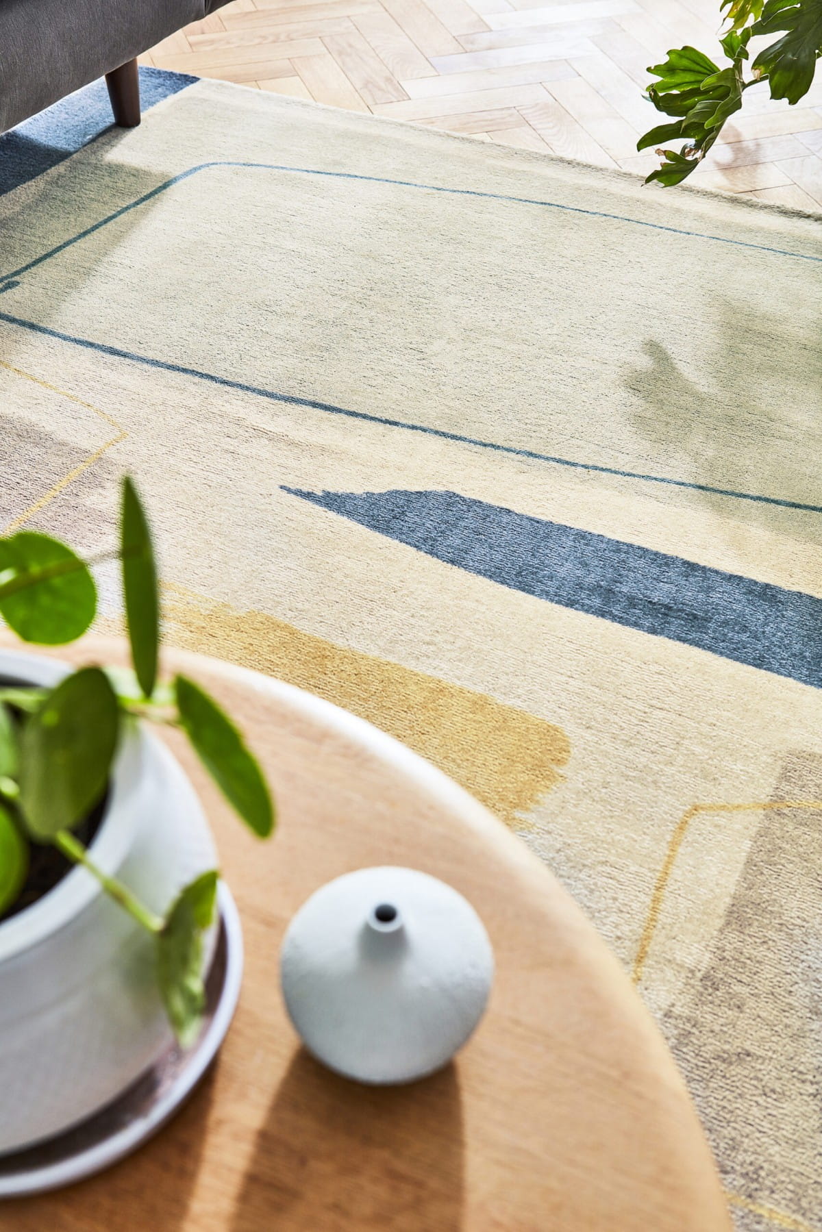 COMPOSITION PAPAYA Beige Carpet with Green