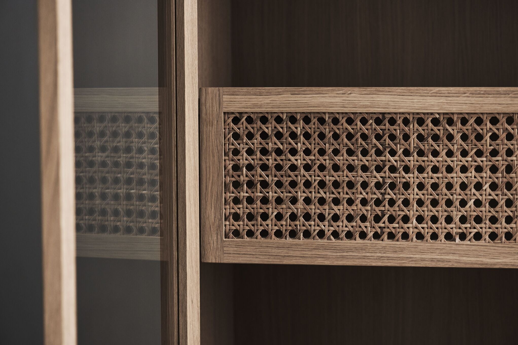 Skříňka CANA bělené dubové dřevo