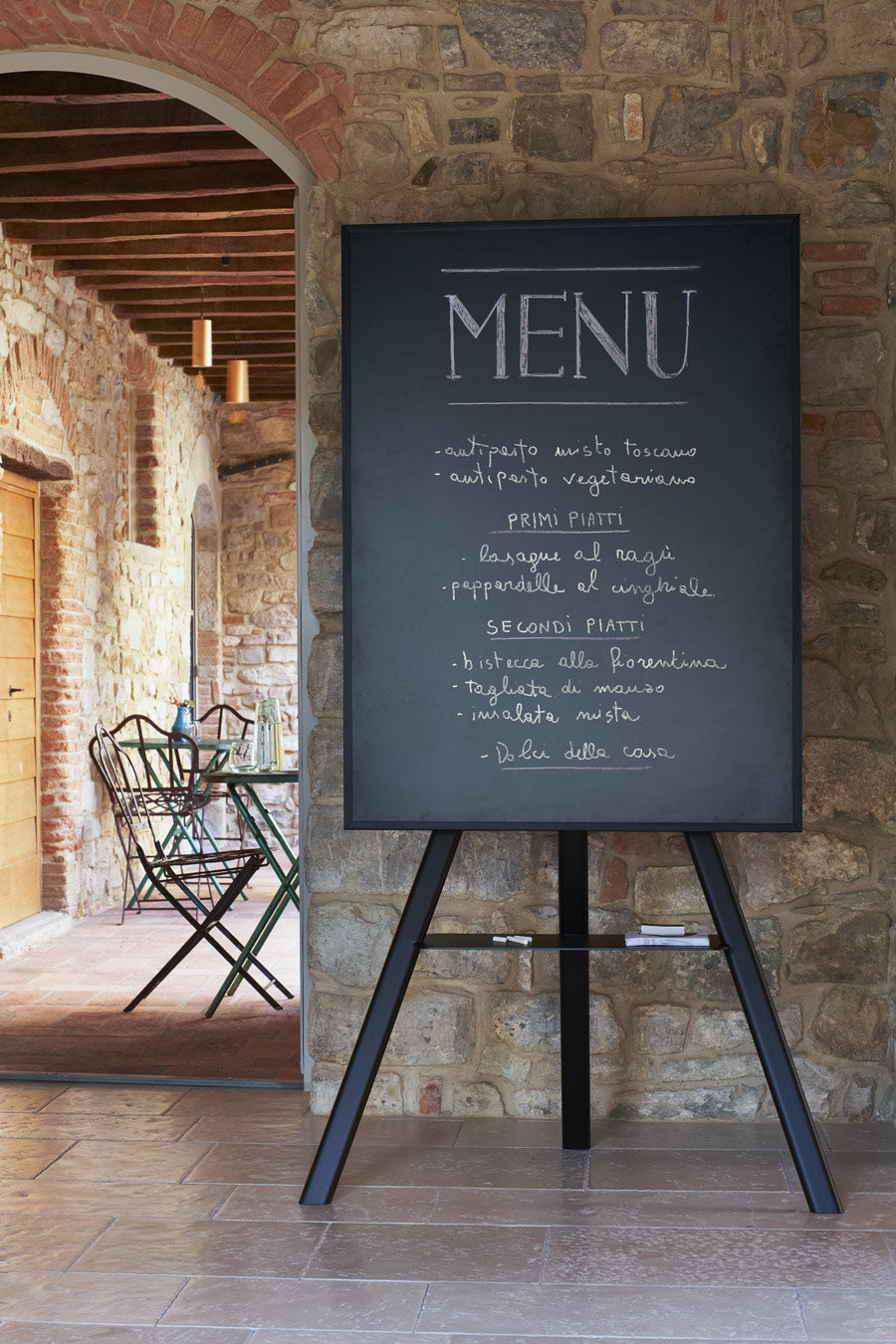 Stojan pod televizor CARTESIO černý