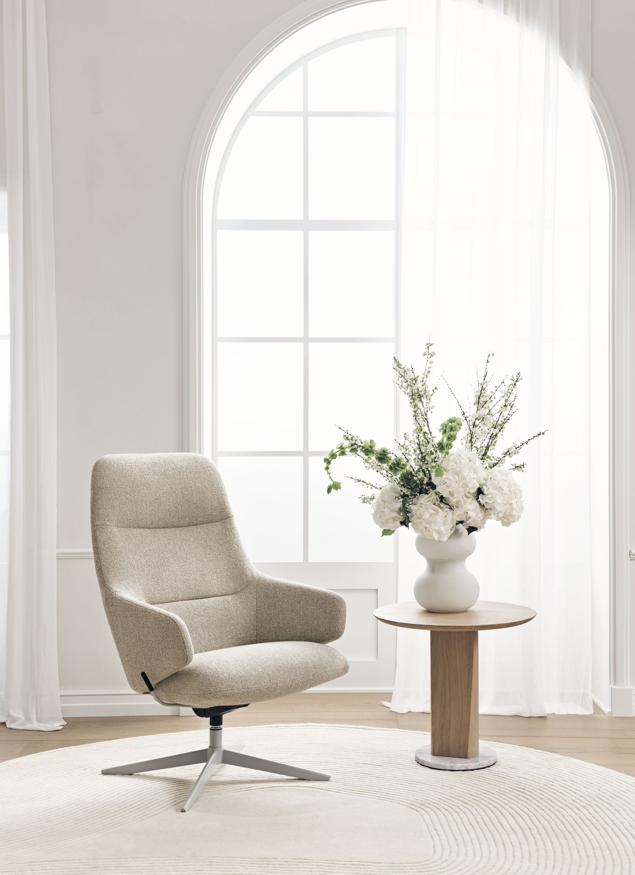 Boční stolek ROOT z běleného dubového dřeva