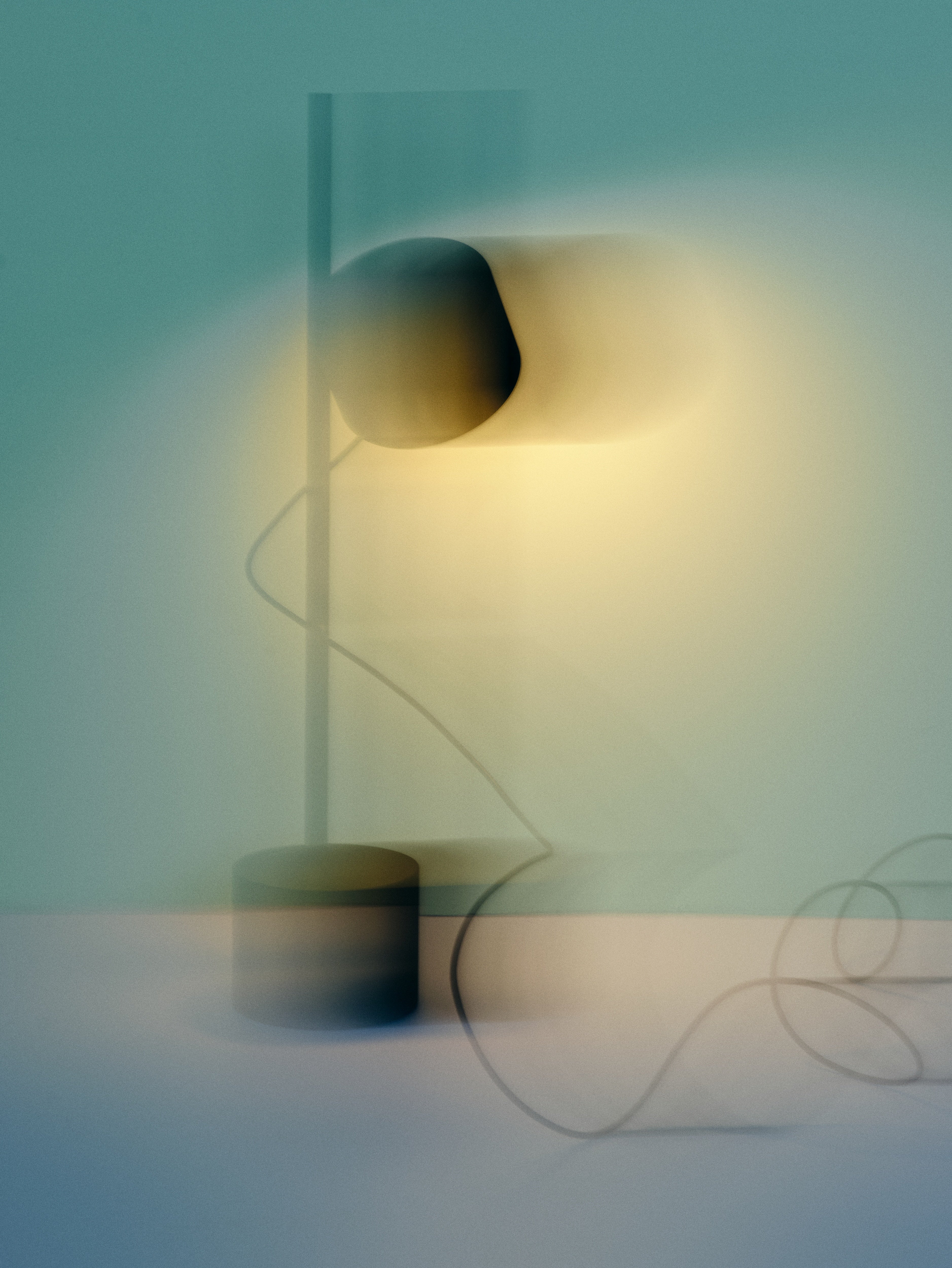Stolní lampa POST černá