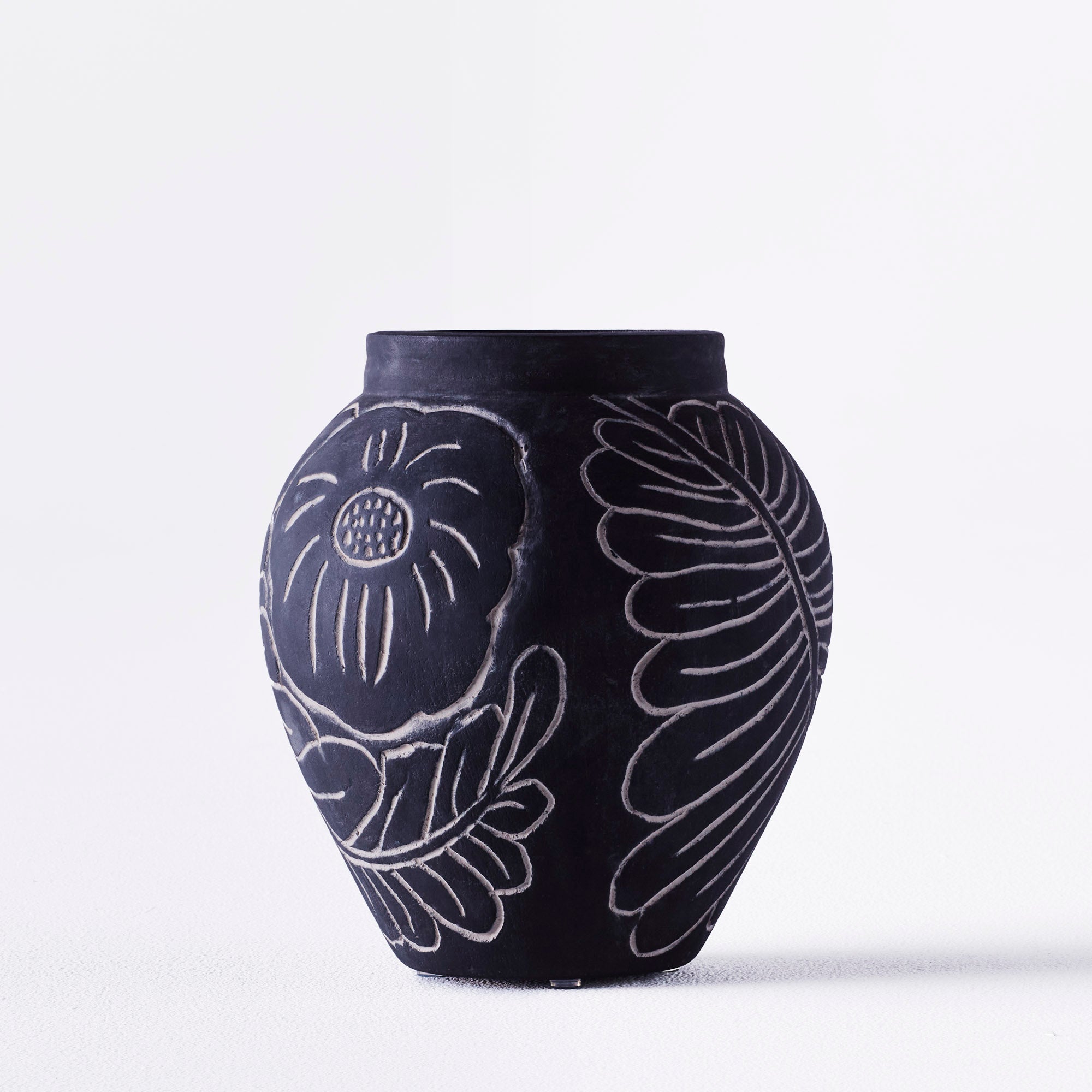 FRIDA vase black ceramic
