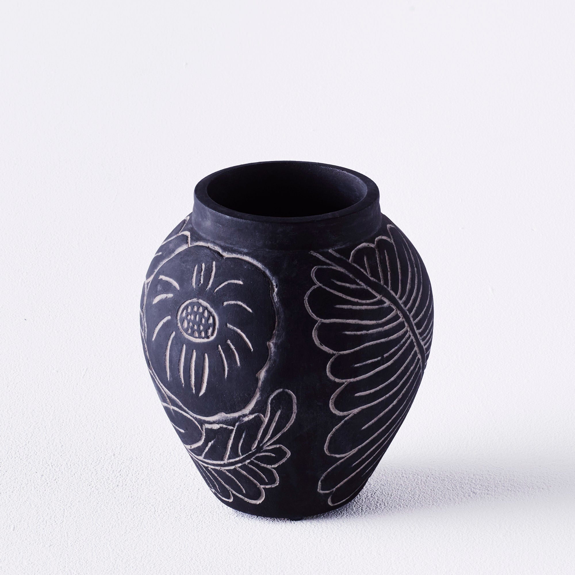 FRIDA vase black ceramic