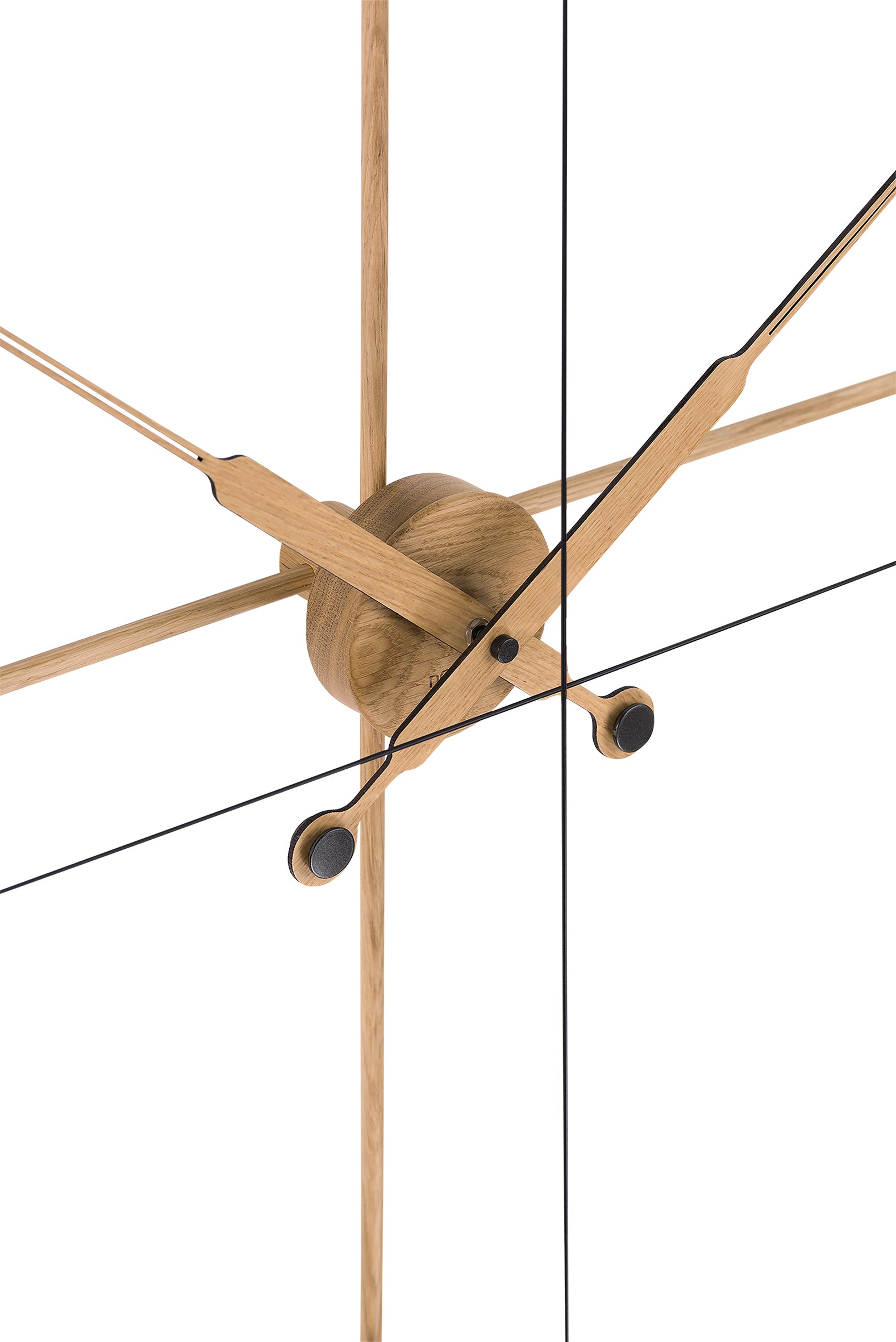 Nástěnné hodiny DELMORI PREMIUM z dubového dřeva s černou barvou