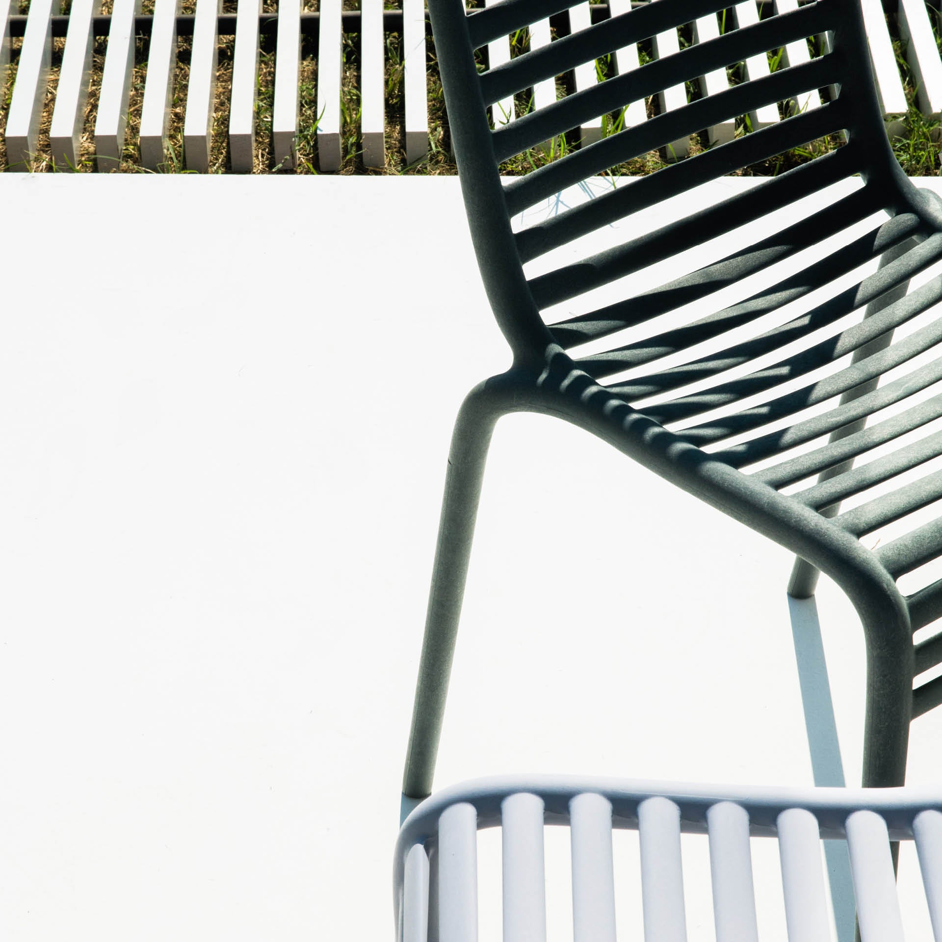 PIP-E chair white
