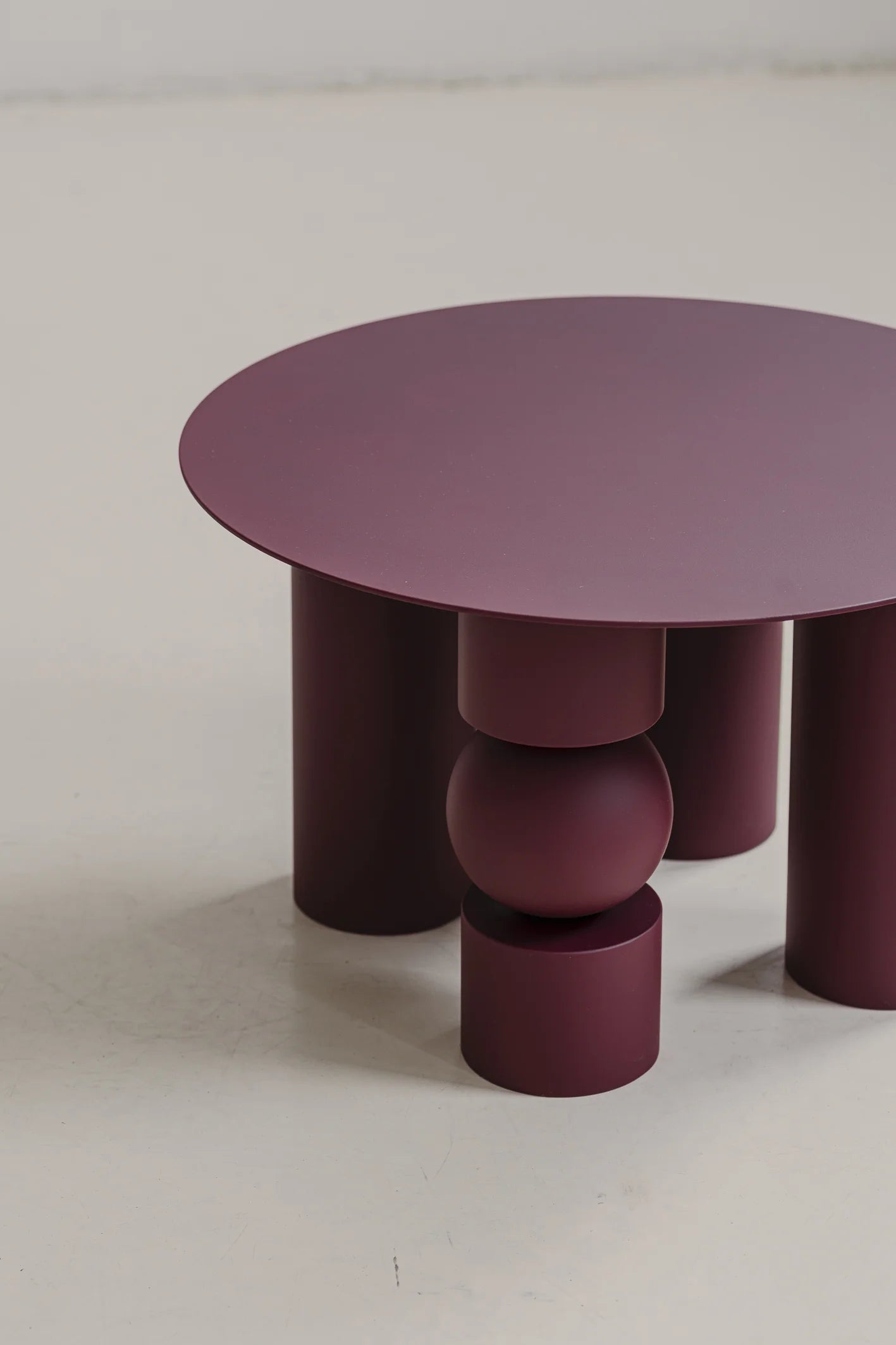 Ocelový konferenční stolek CUBE