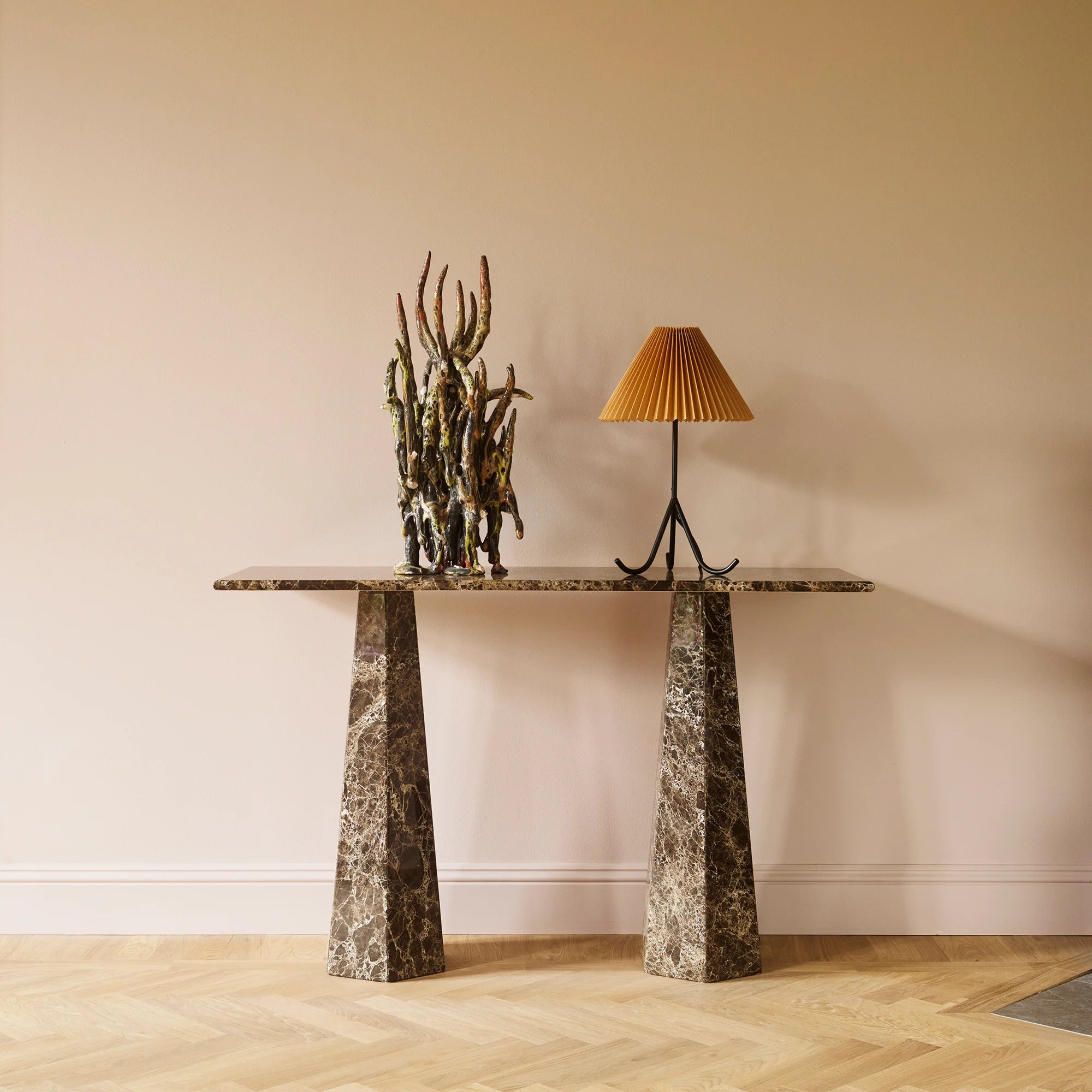 GERALDINE table lamp ochre with black base