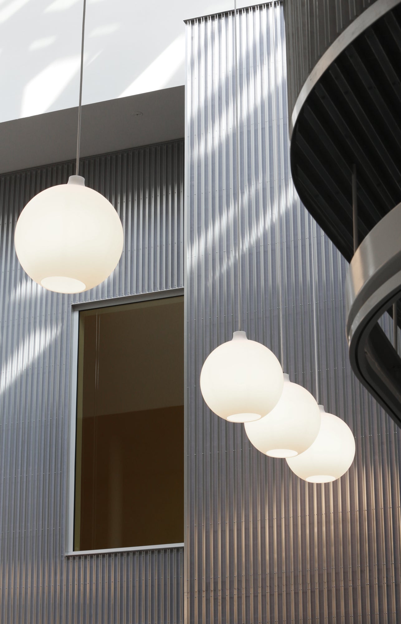 WOHLERT pendant lamp white glass