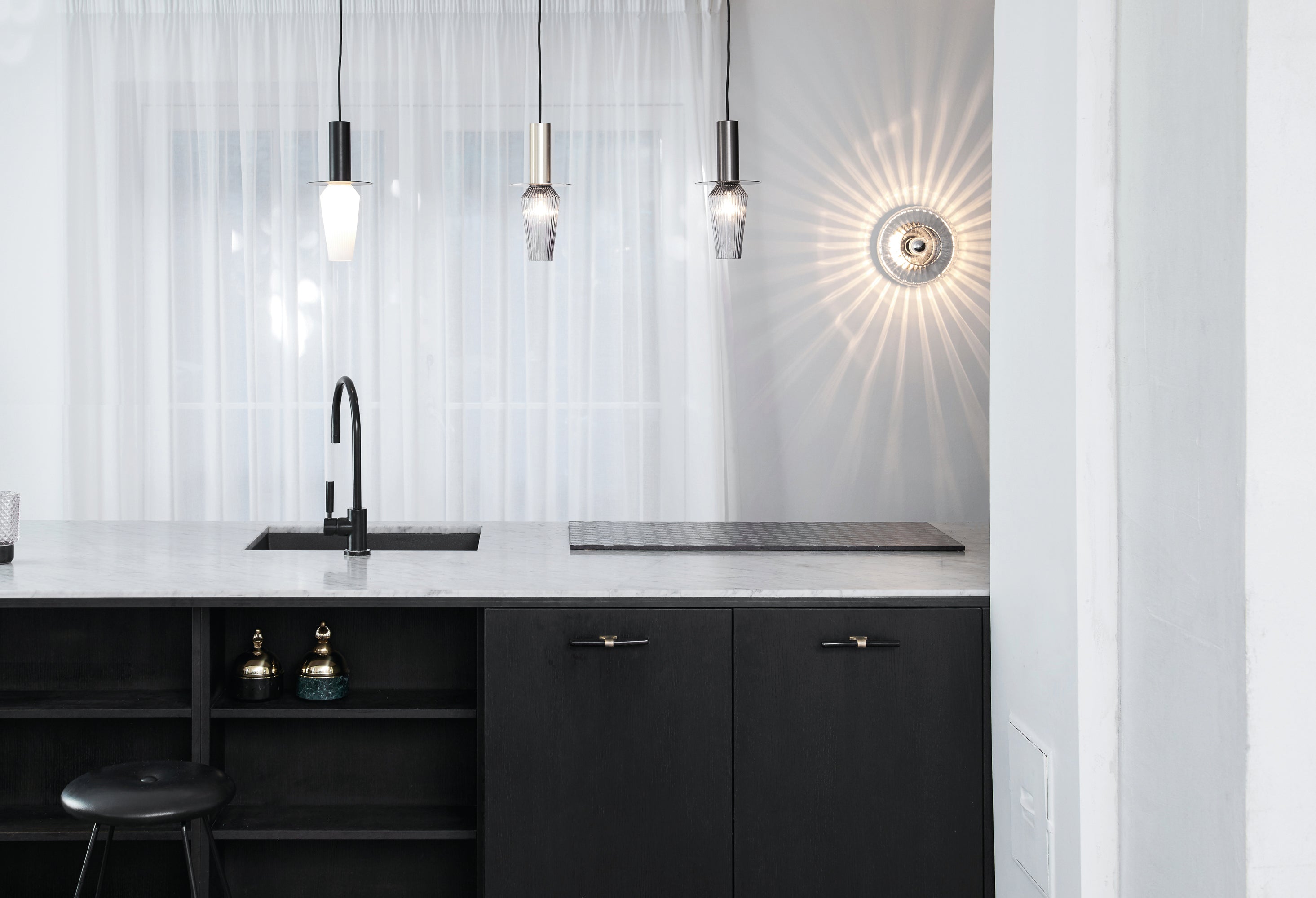 NEW WAVE OPTIC glass wall lamp