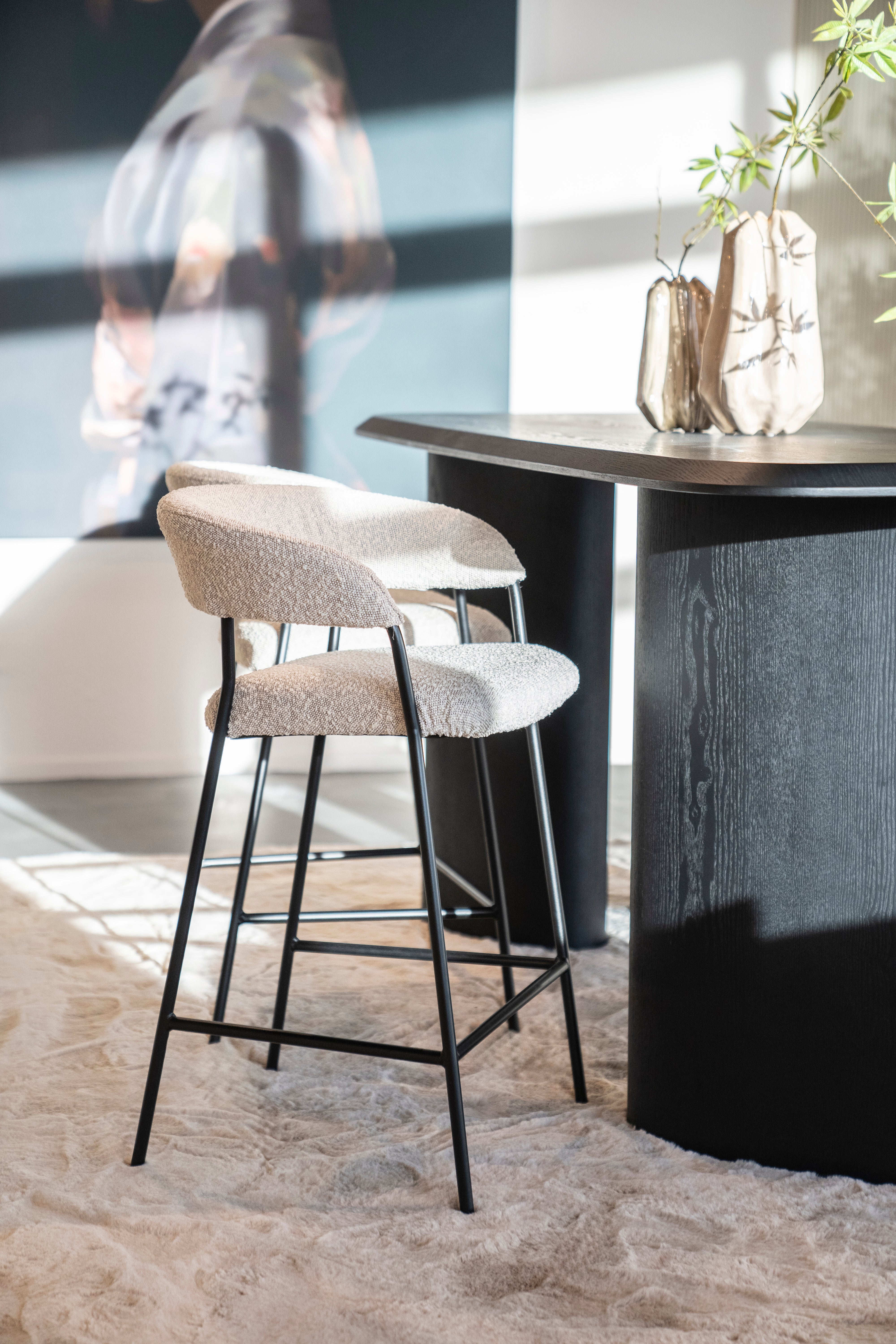 Hoker LUKA taupe z czarną podstawą