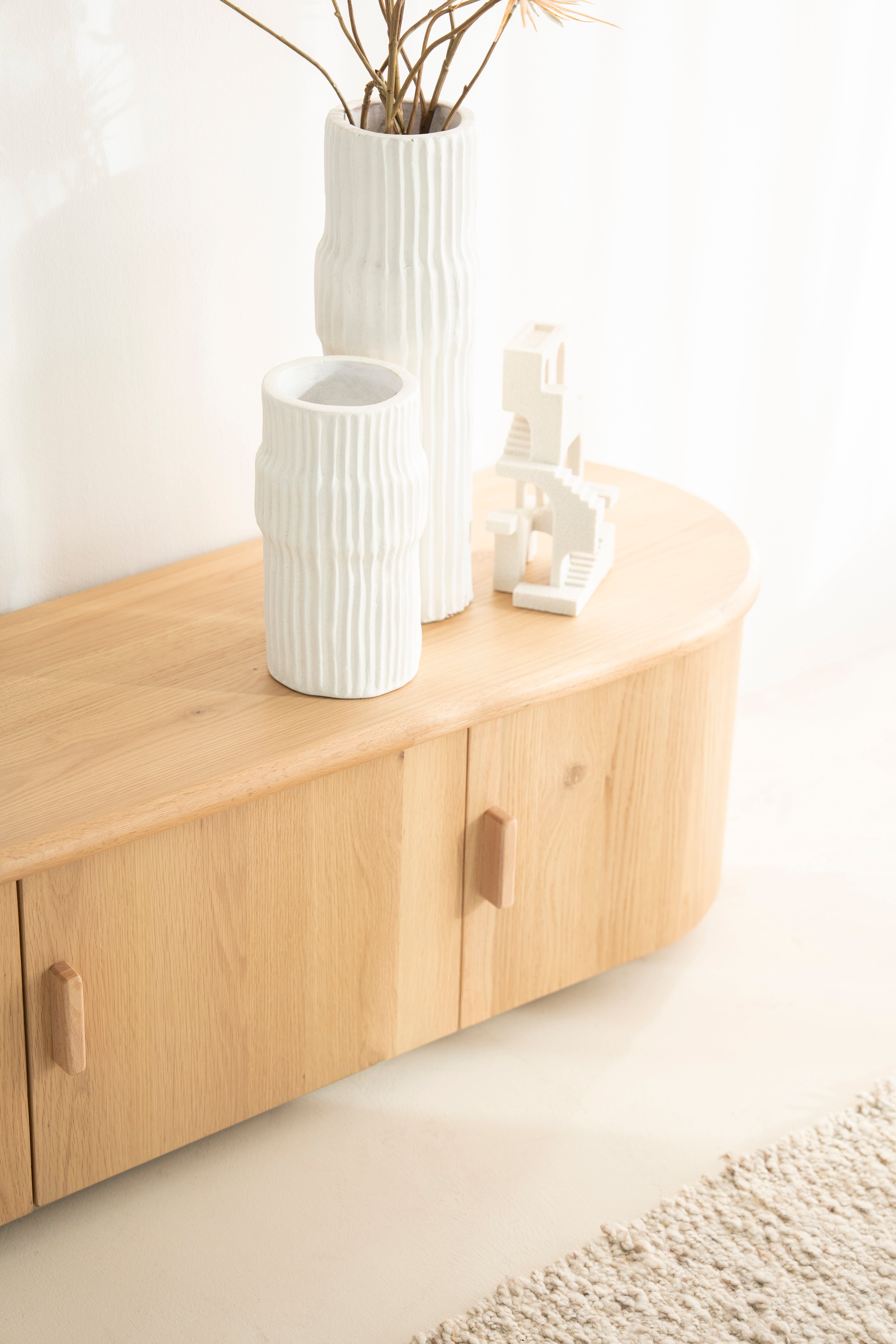 Televizní stolek JOSH z dubového dřeva