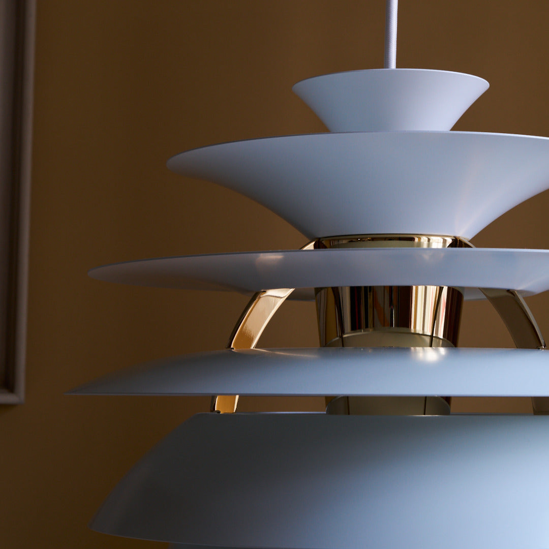 Závěsné svítidlo PH SNOWBALL špinavě modré s mosazným povrchem