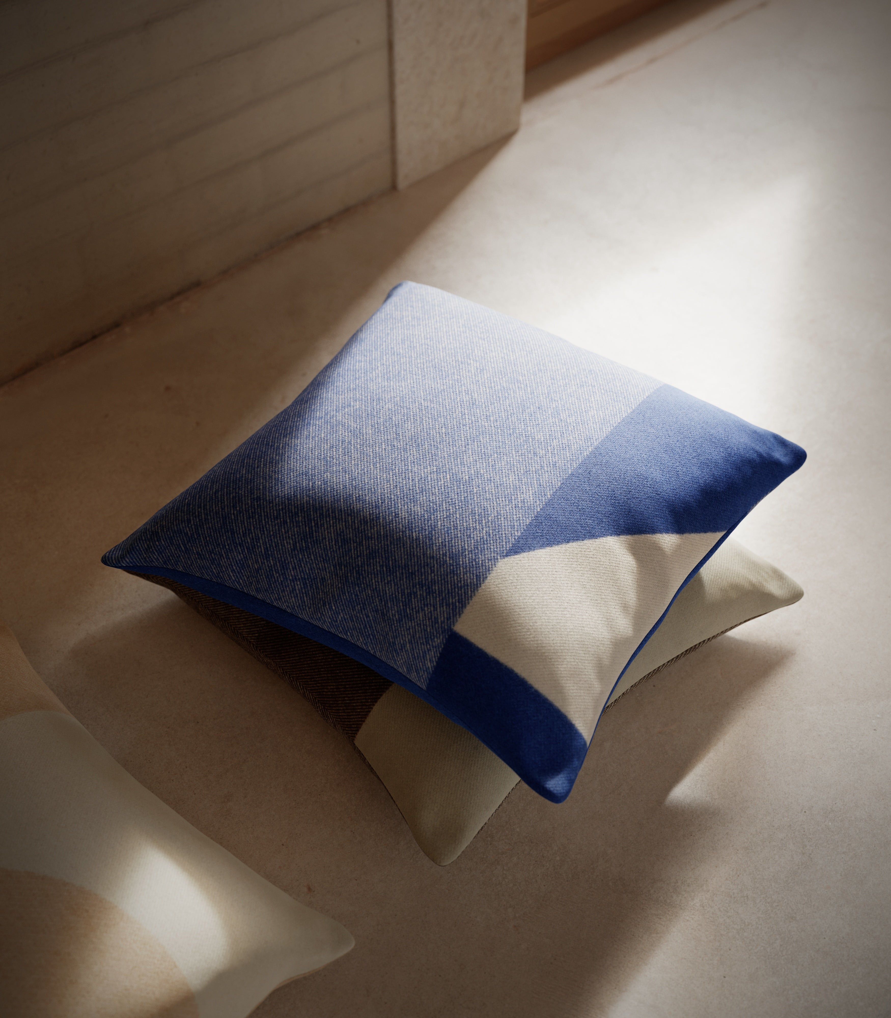 BIG LOGO pillow blue-beige