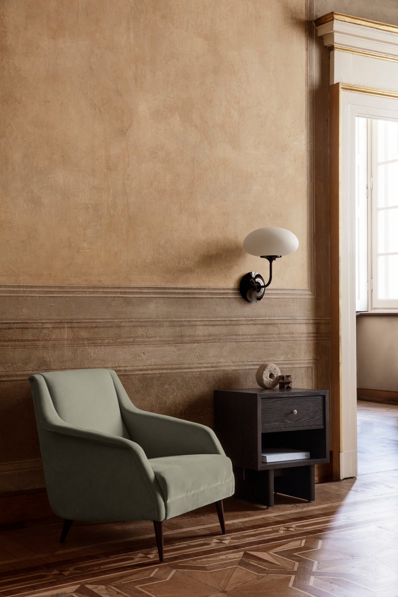 Nástěnné svítidlo STEMLITE černý chrom